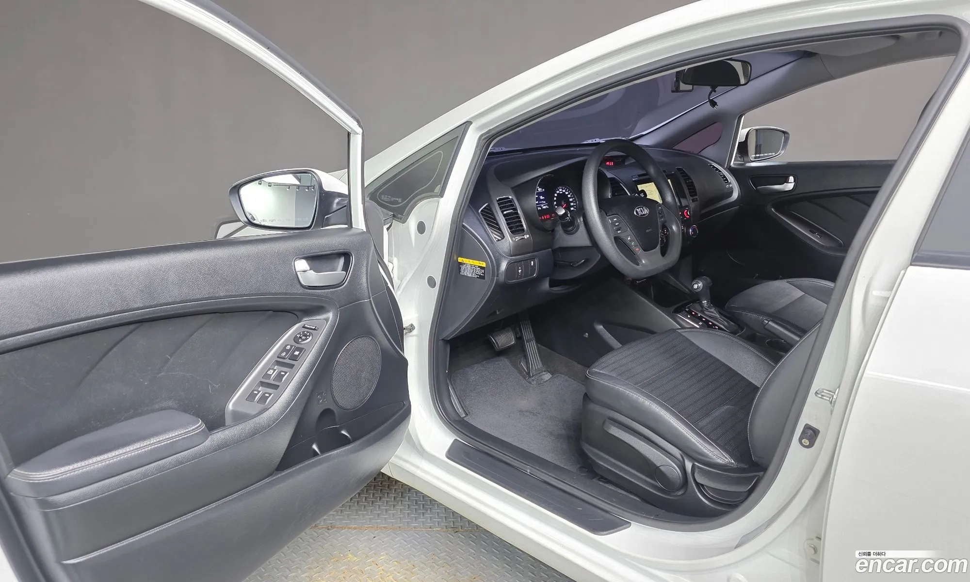 Kia K3 2016 — 4