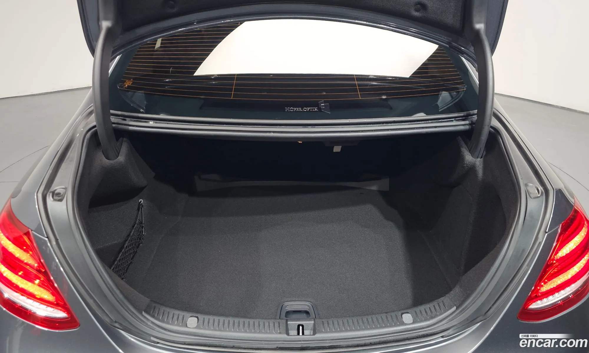 Mercedes-Benz E-Class W213 2017 WDDZF4CB4JA307828 — 29