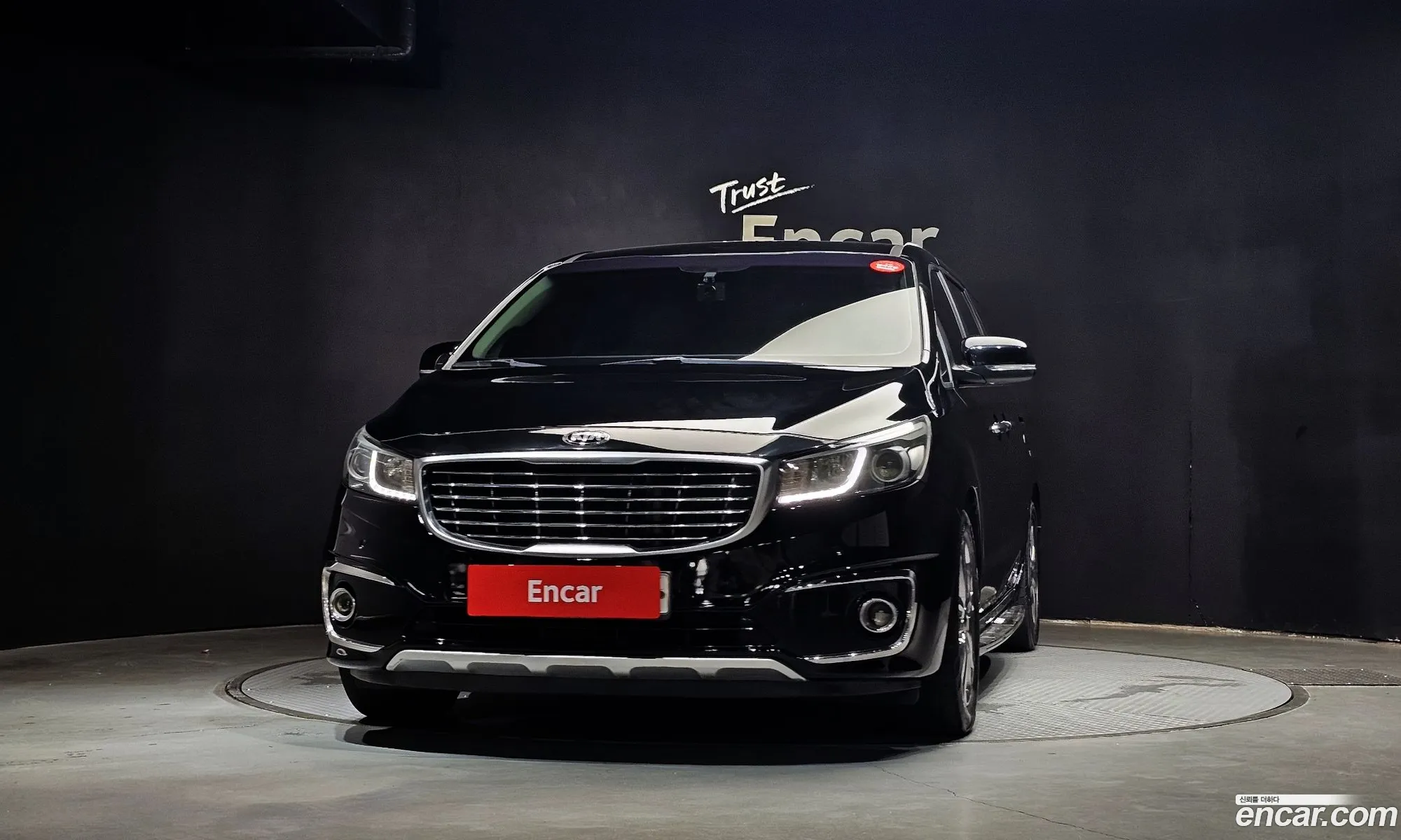 Kia Carnival 2014 — 12