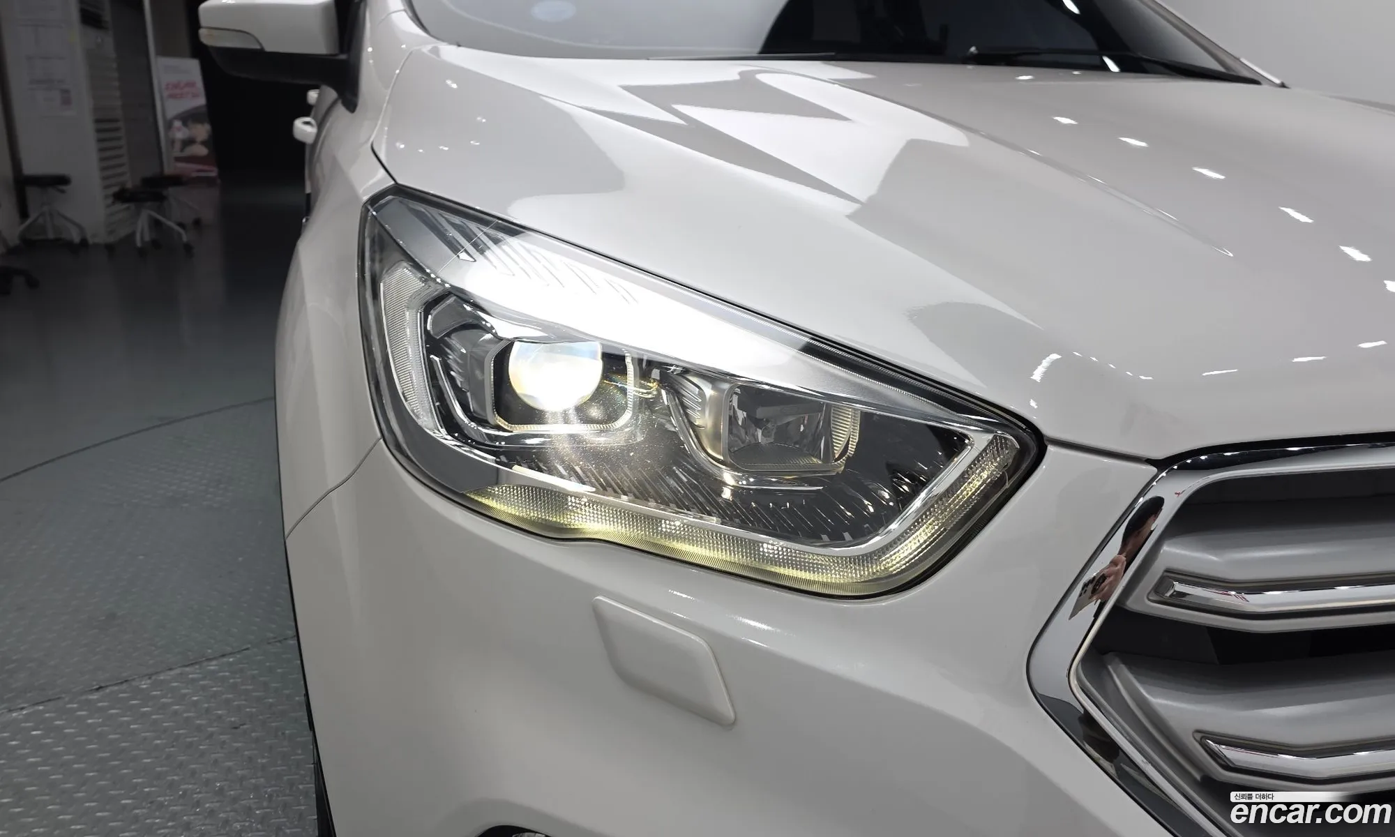 Ford Kuga 2017 — 16
