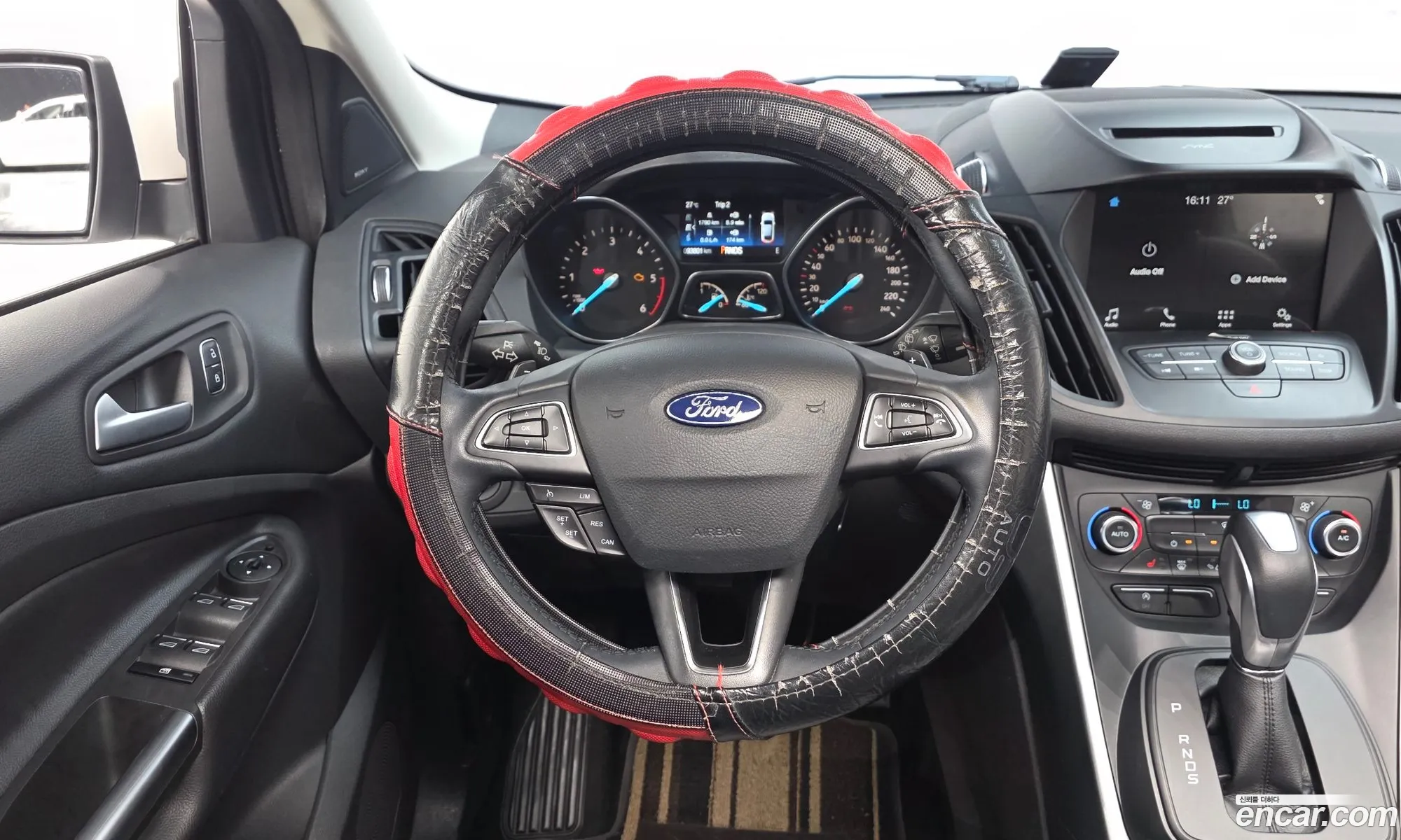 Ford Kuga 2017 — 21