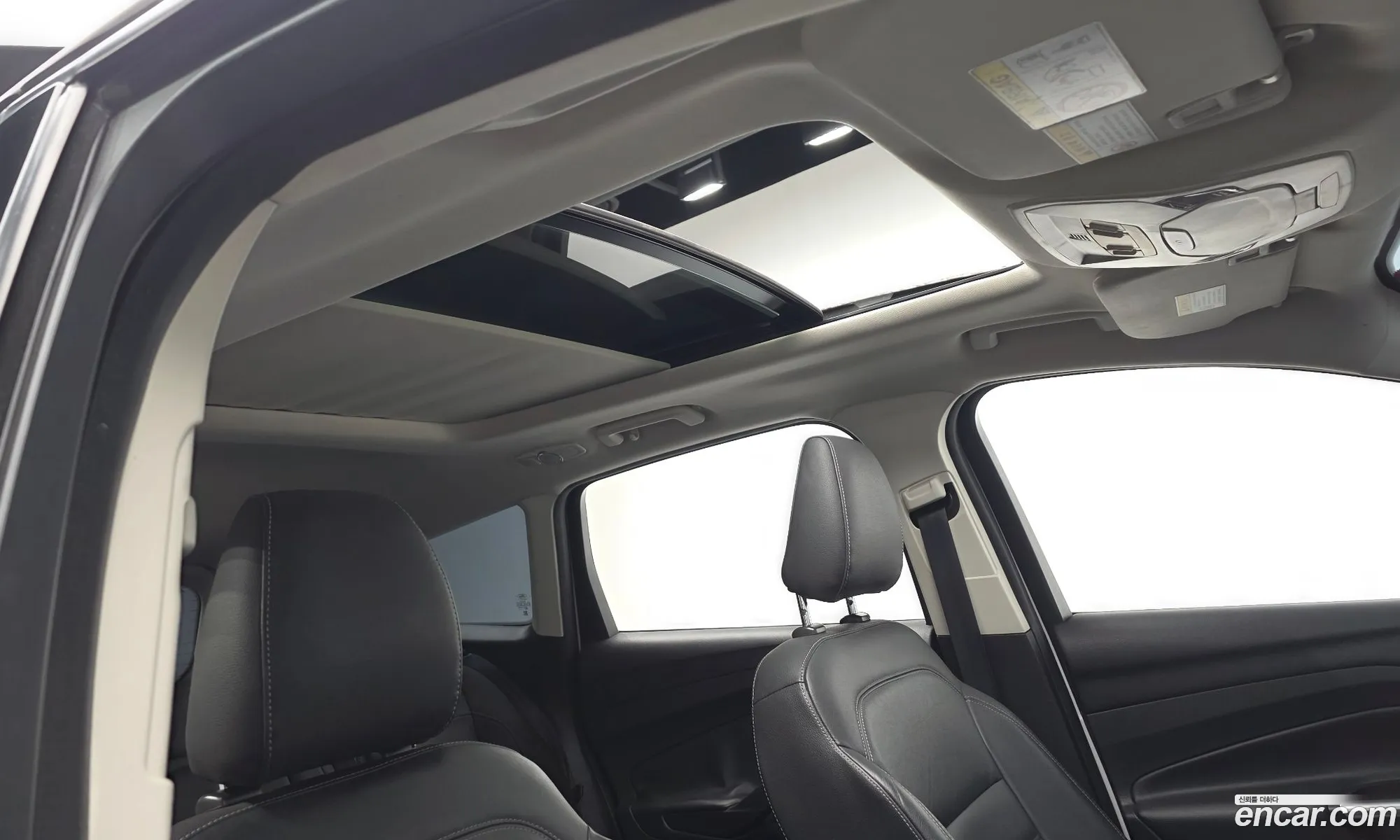 Ford Kuga 2017 — 12