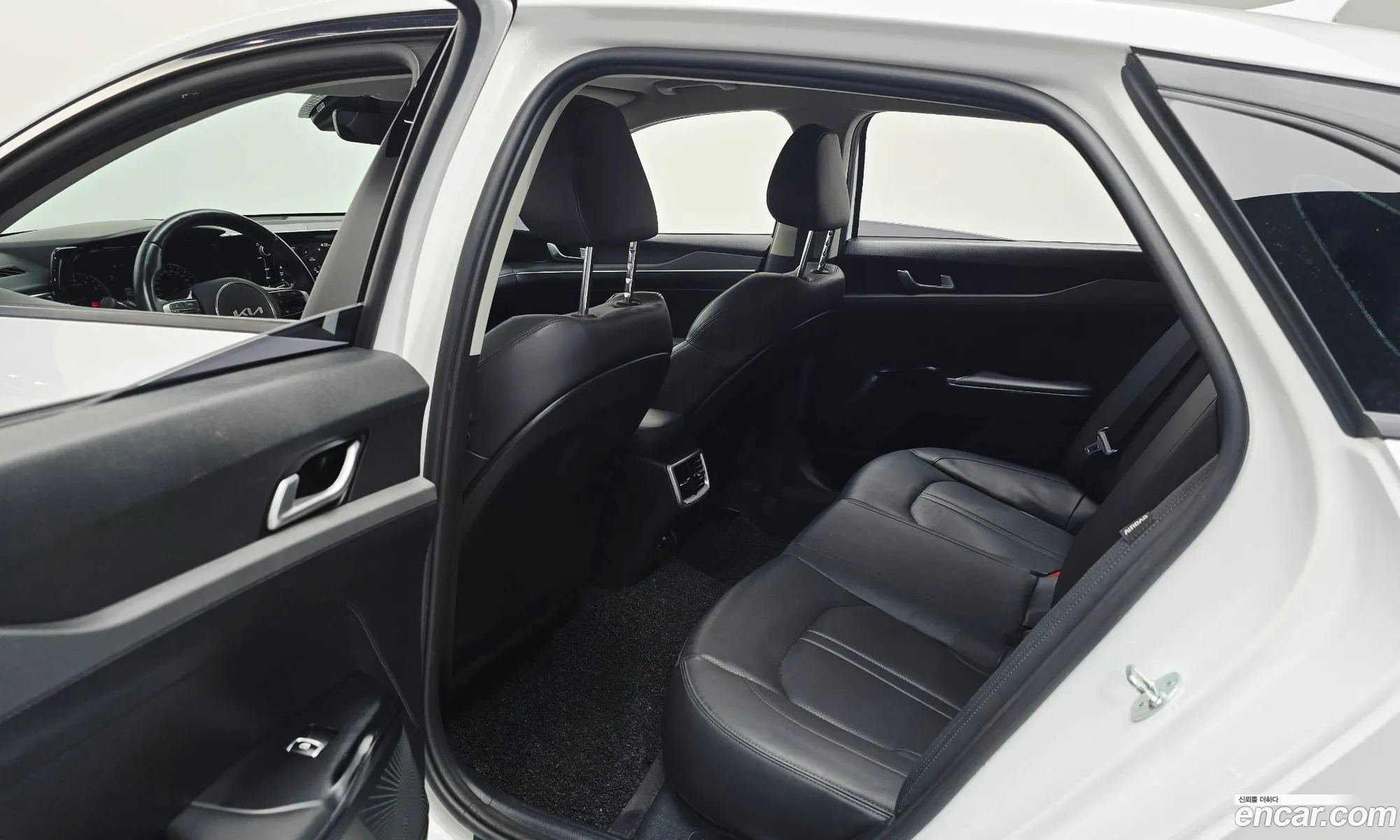Kia K5 2023 — 19