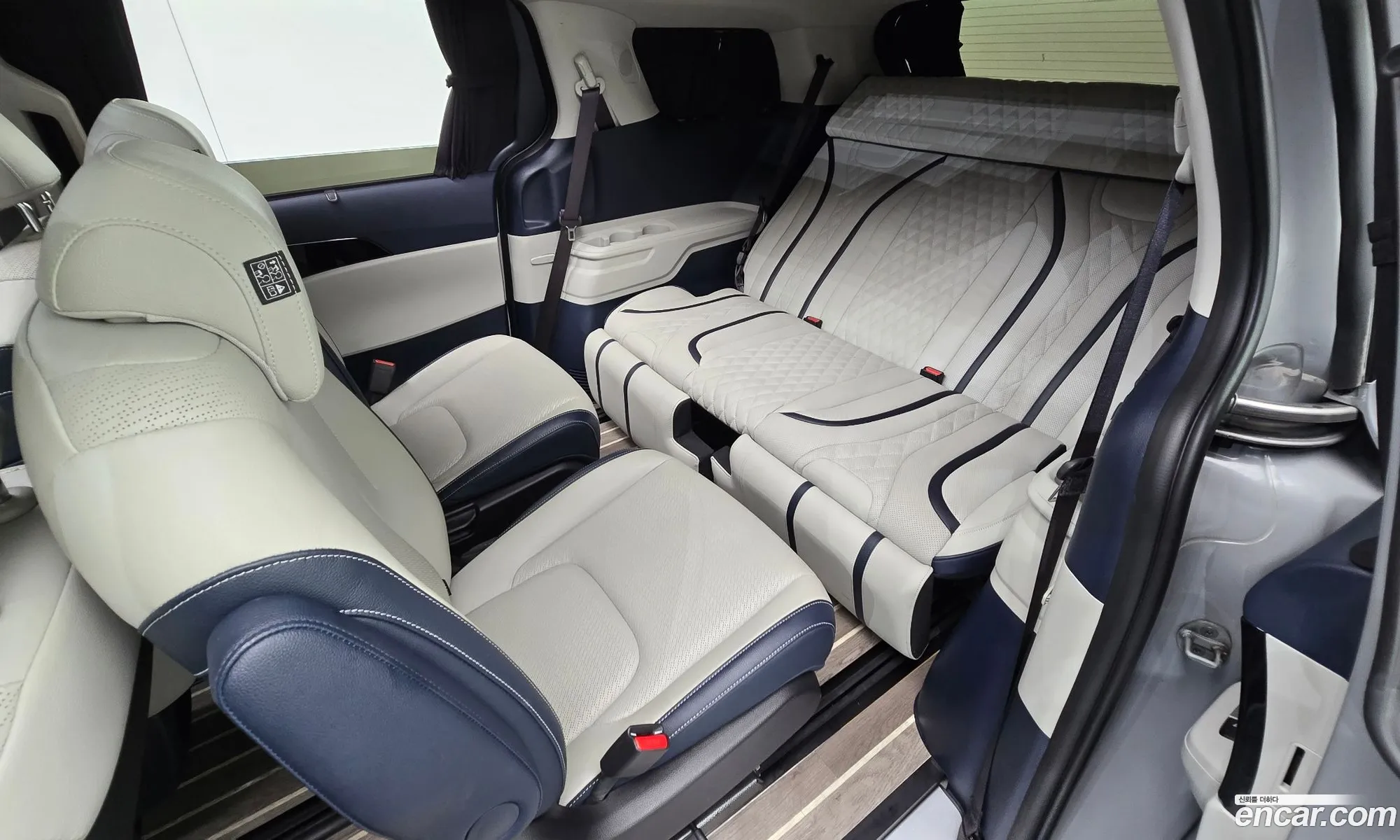 Kia Carnival 2024 — 28