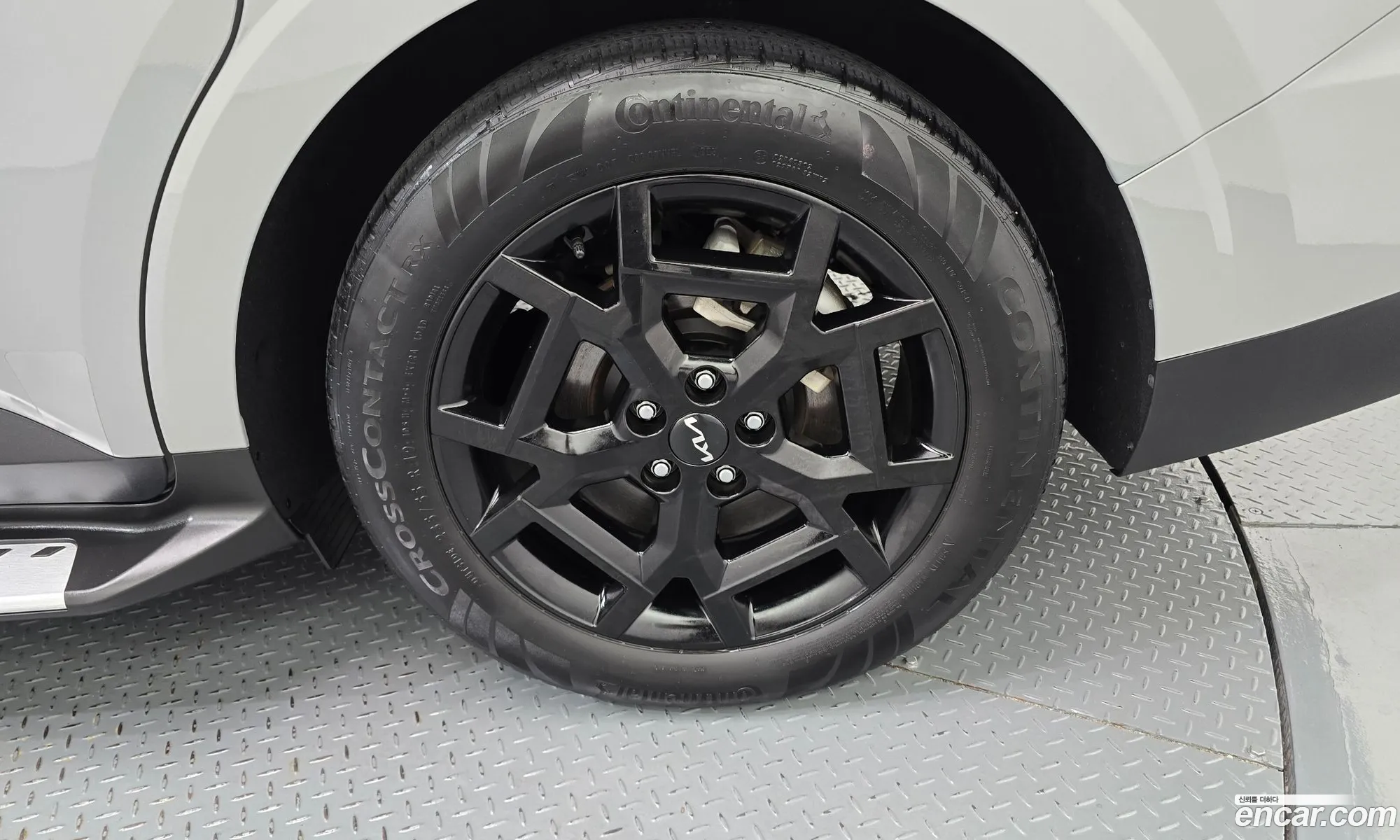 Kia Carnival 2024 — 23