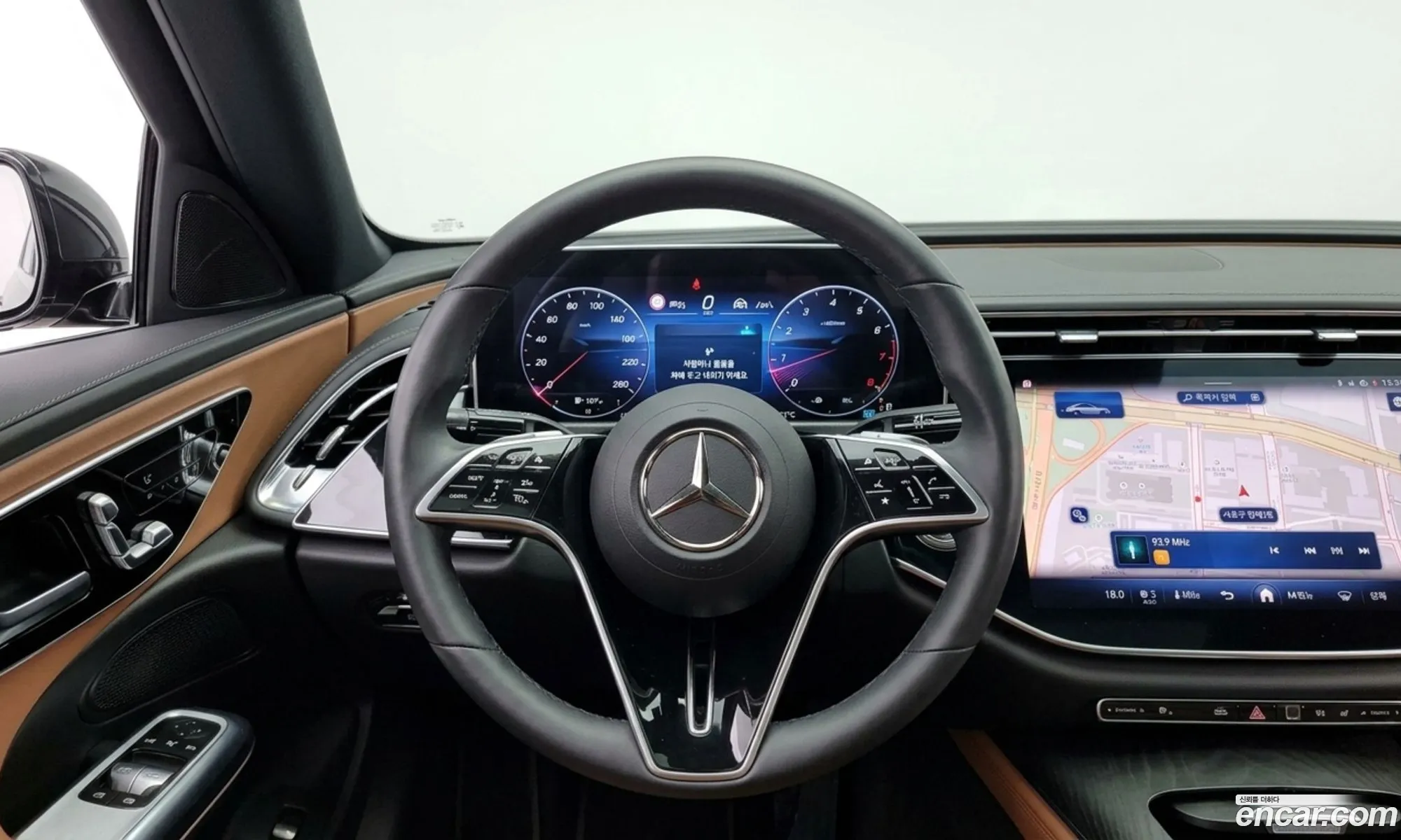 Mercedes-Benz E-Class W214 2025 — 5