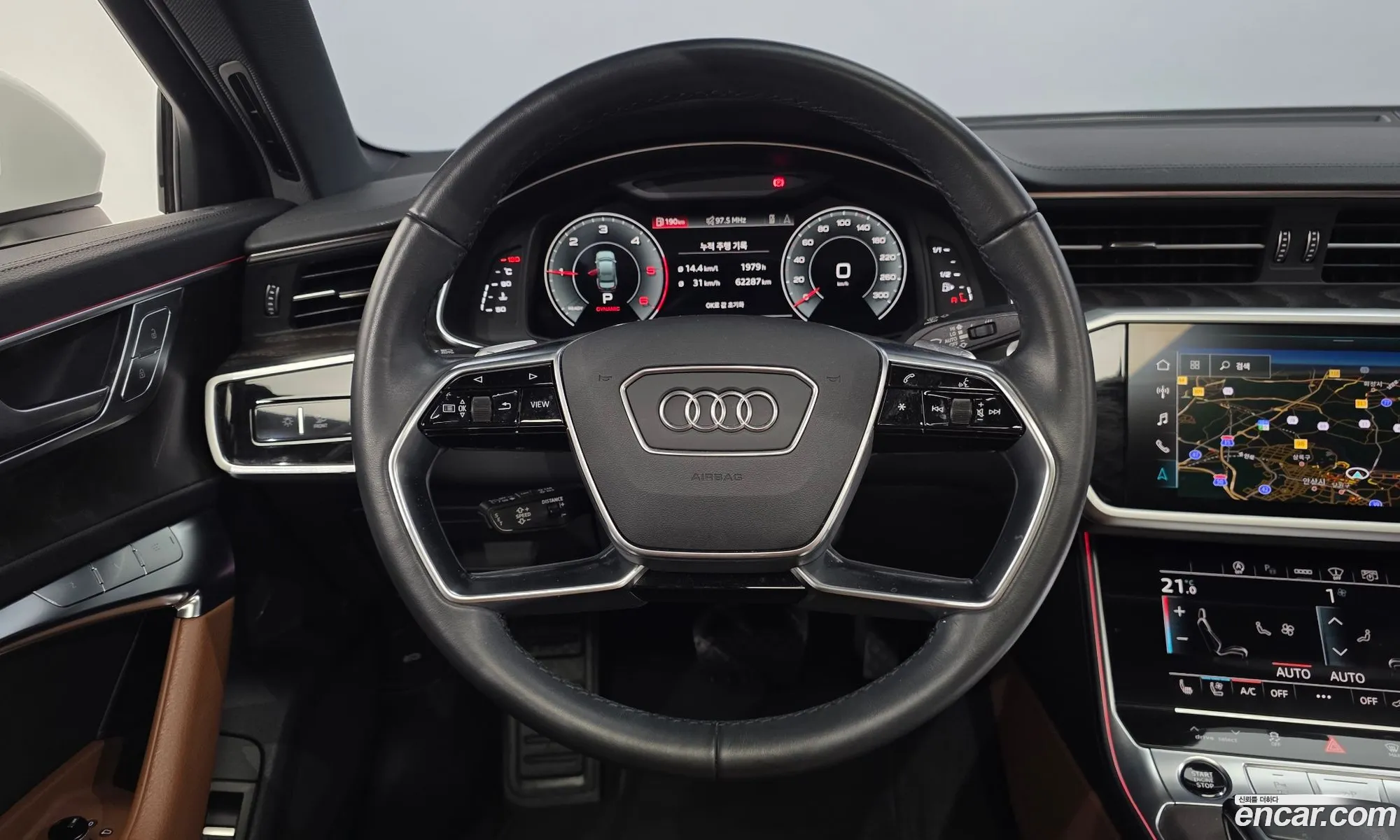 Audi A6 2022 WAUZZZF24NN035240 — 3