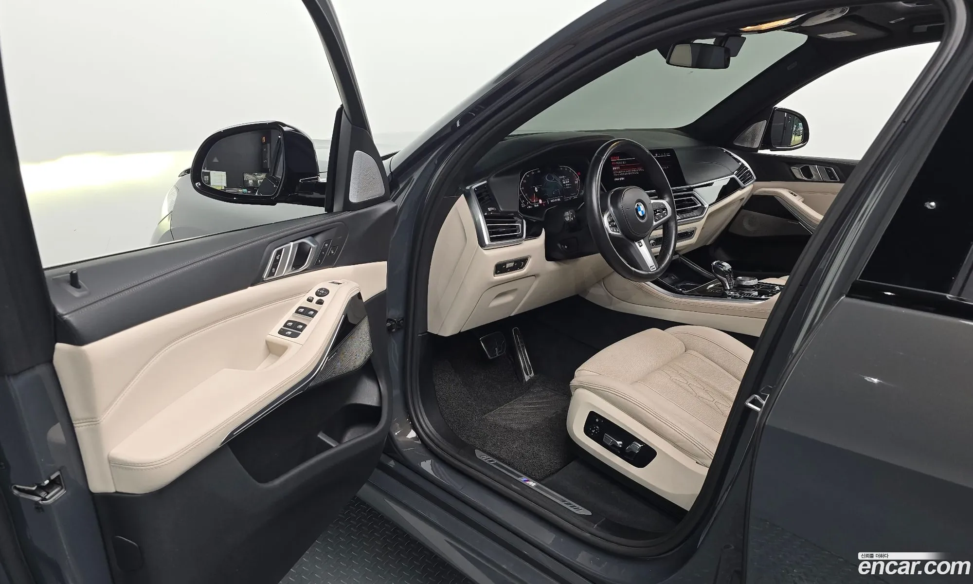 BMW X5 2022 WBATH4105N9M71024 — 6