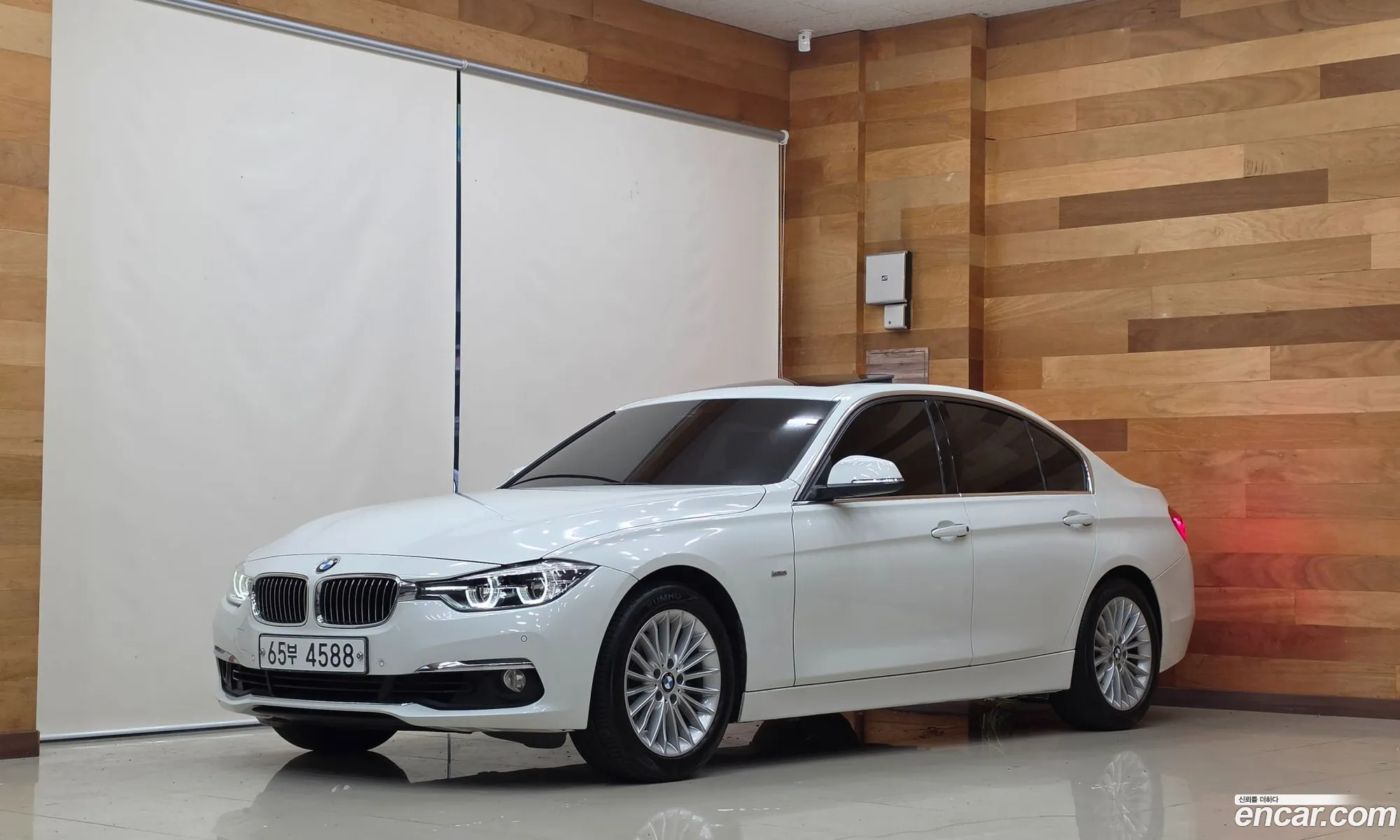 BMW 3 Series 2017 — 18