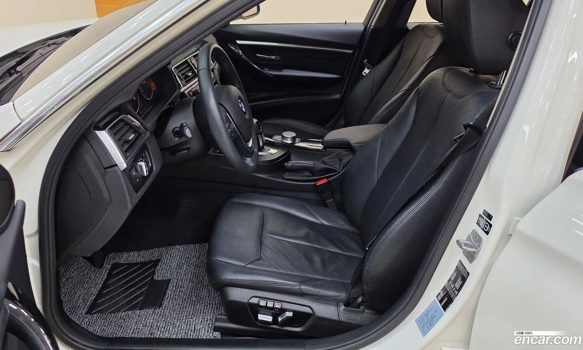 BMW 3 Series 2017 — 13