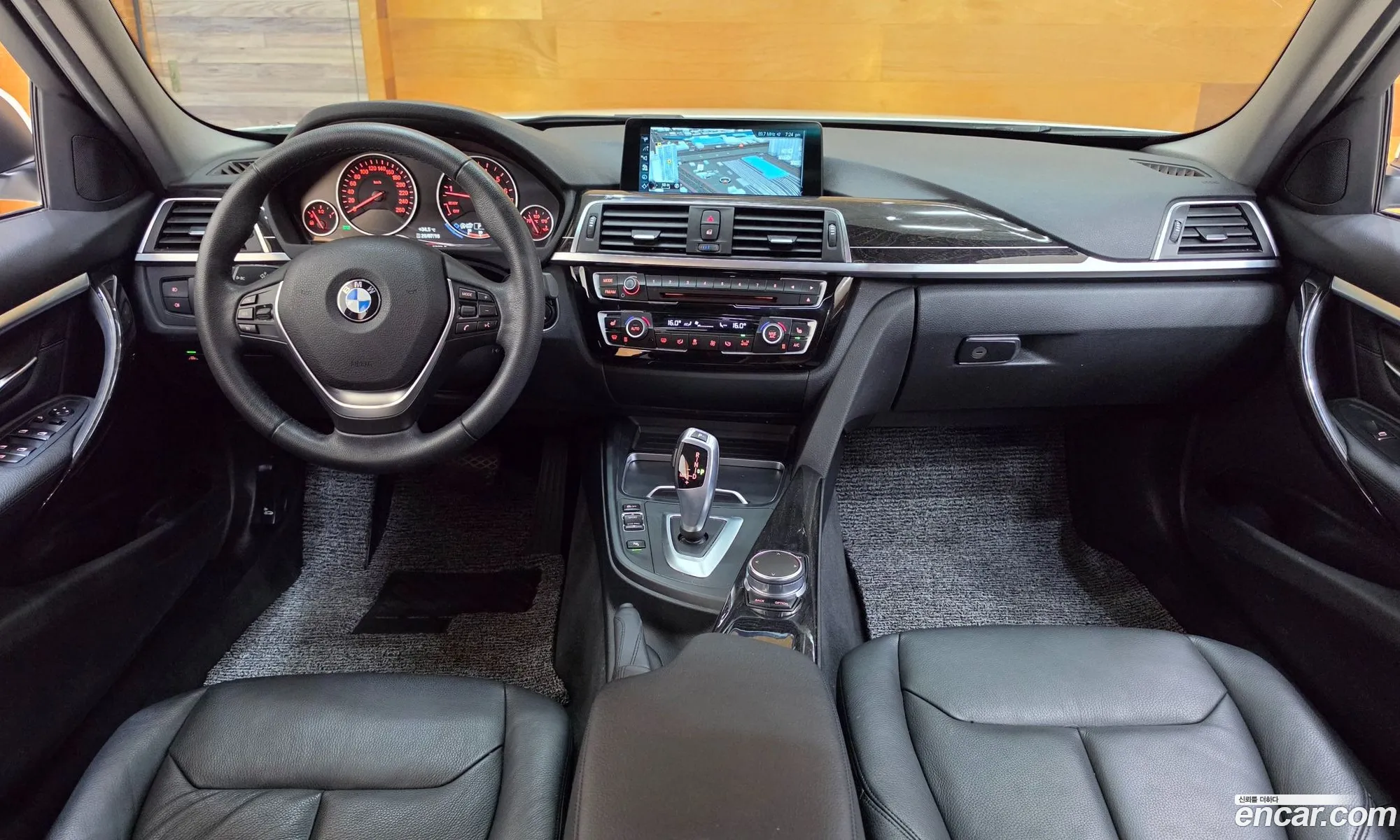 BMW 3 Series 2017 — 5