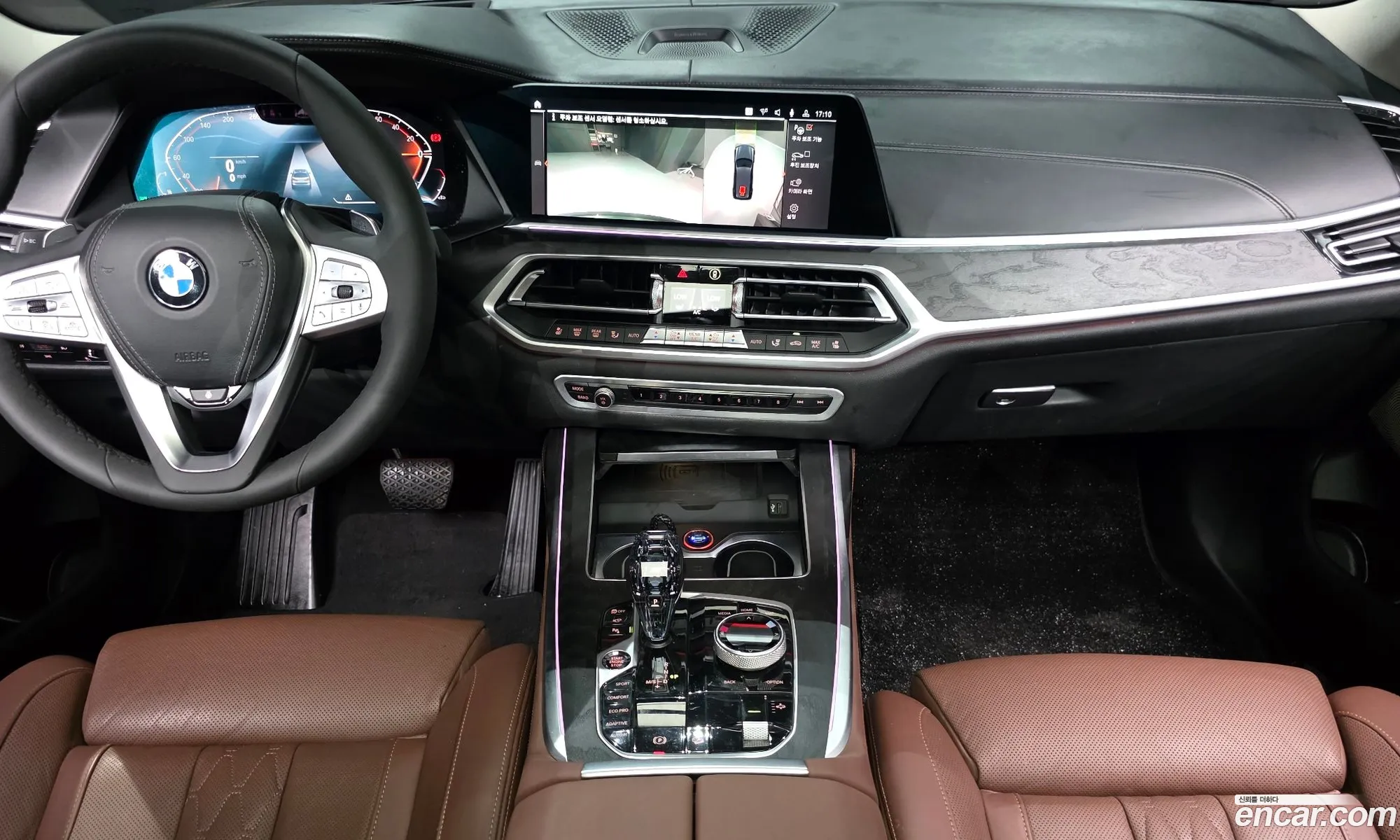 BMW X7 2021 — 7