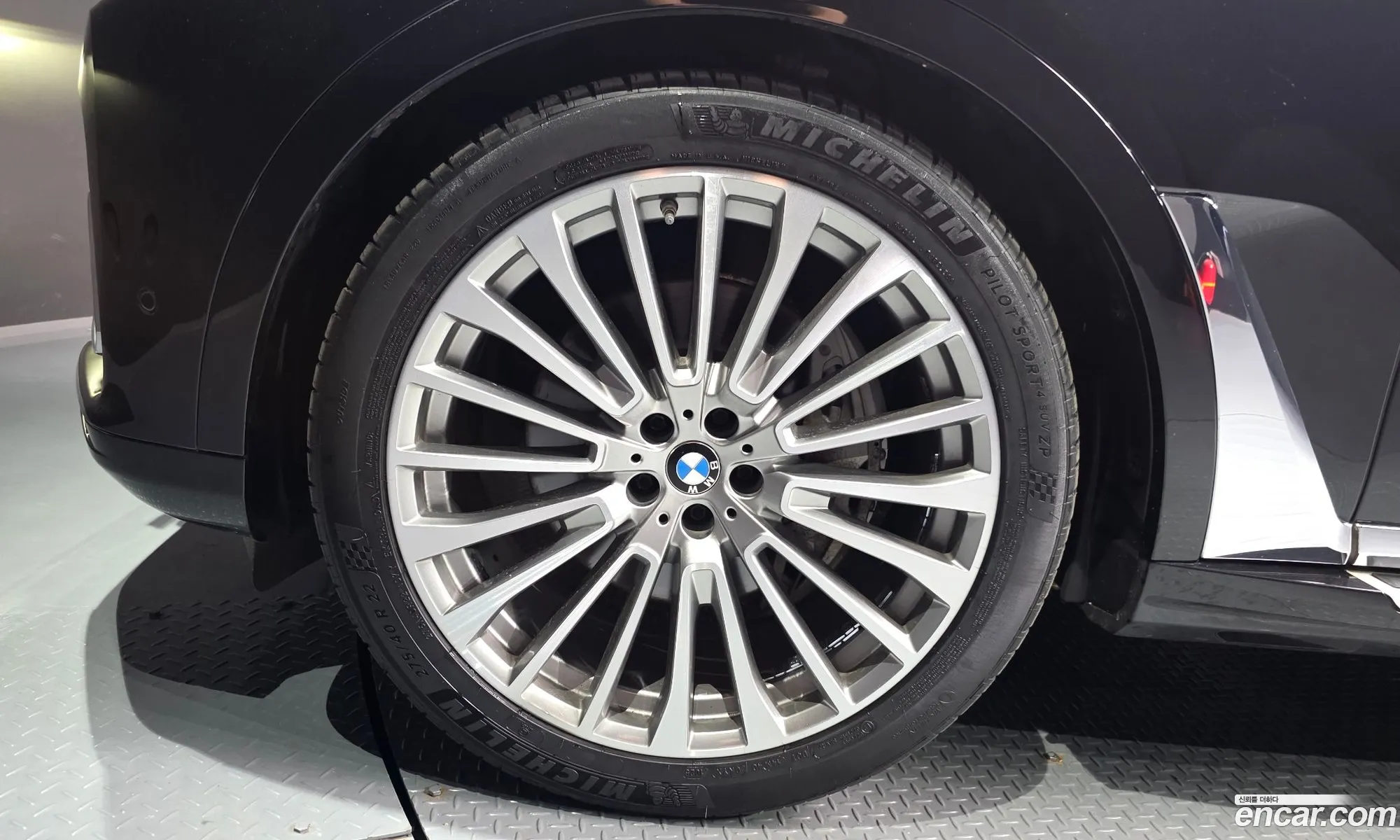 BMW X7 2021 — 8