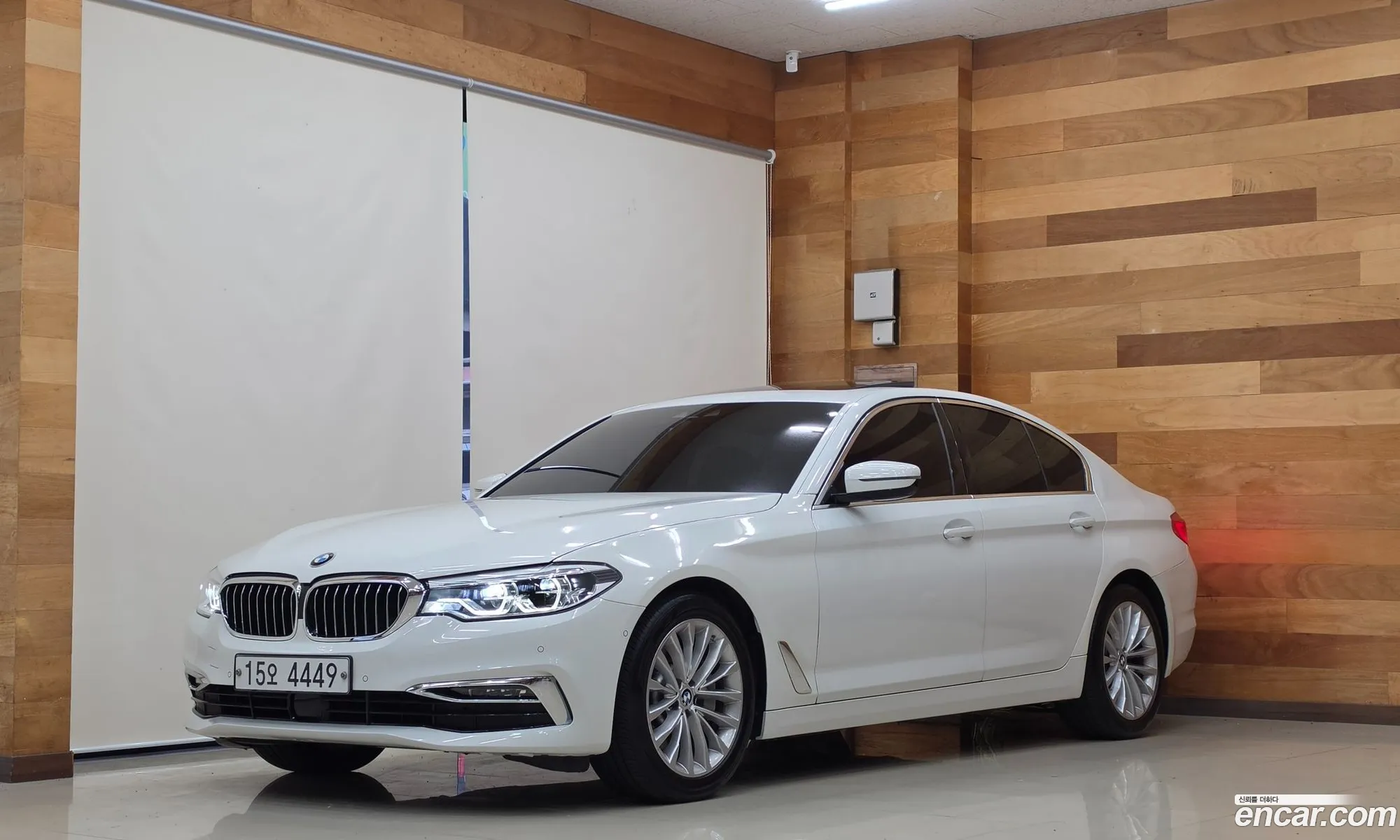 BMW 5 Series 2019 — 12