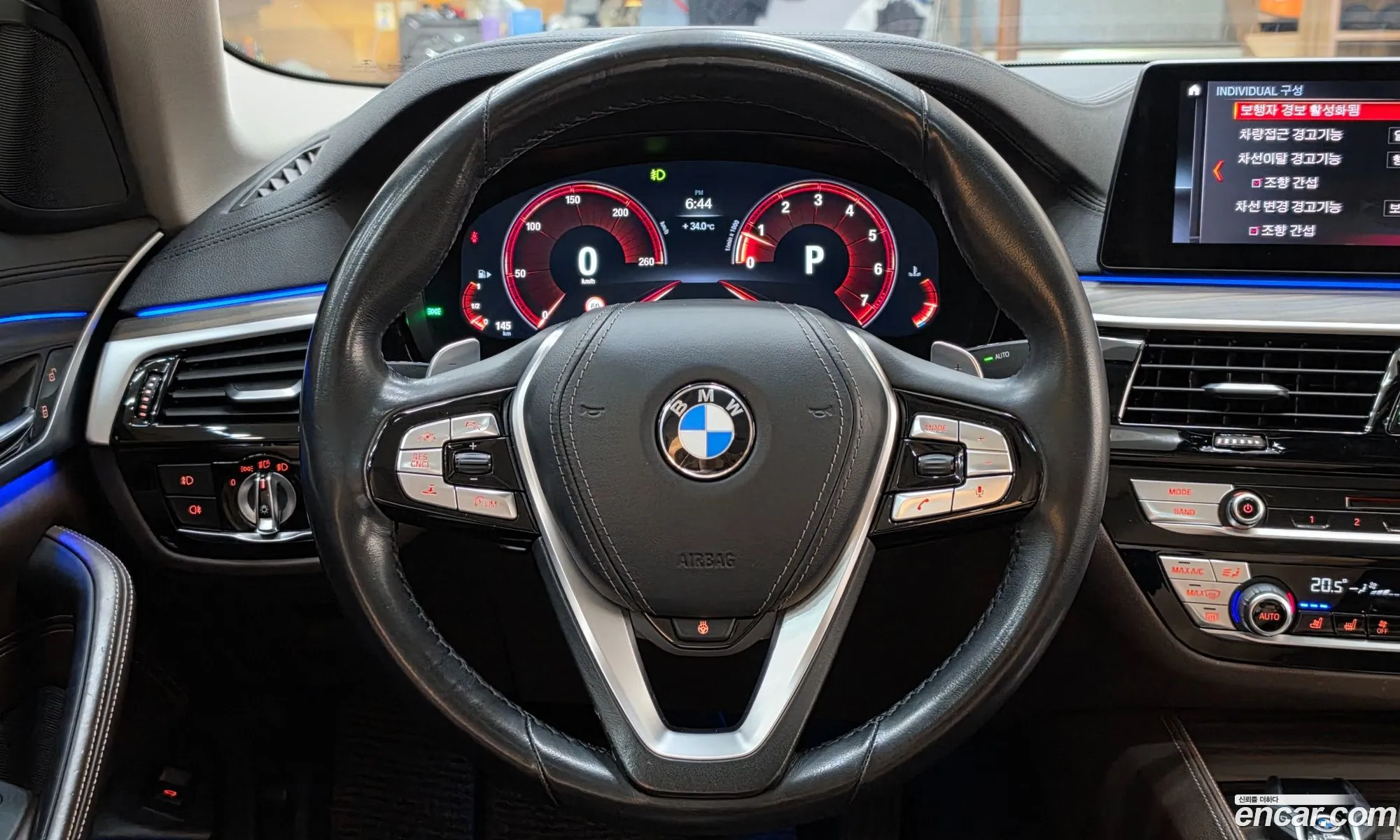 BMW 5 Series 2019 — 17