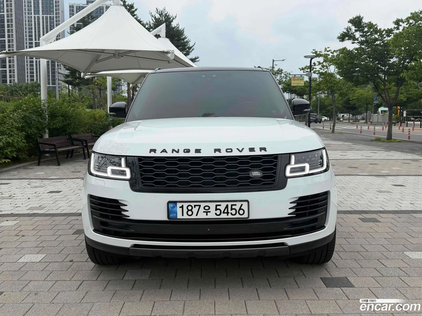 Land Rover Range Rover 2018 — 18