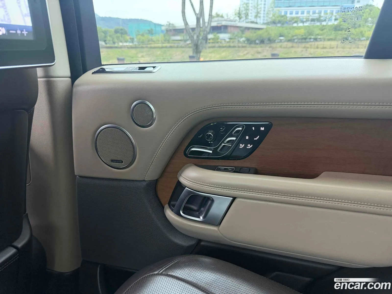 Land Rover Range Rover 2018 — 20