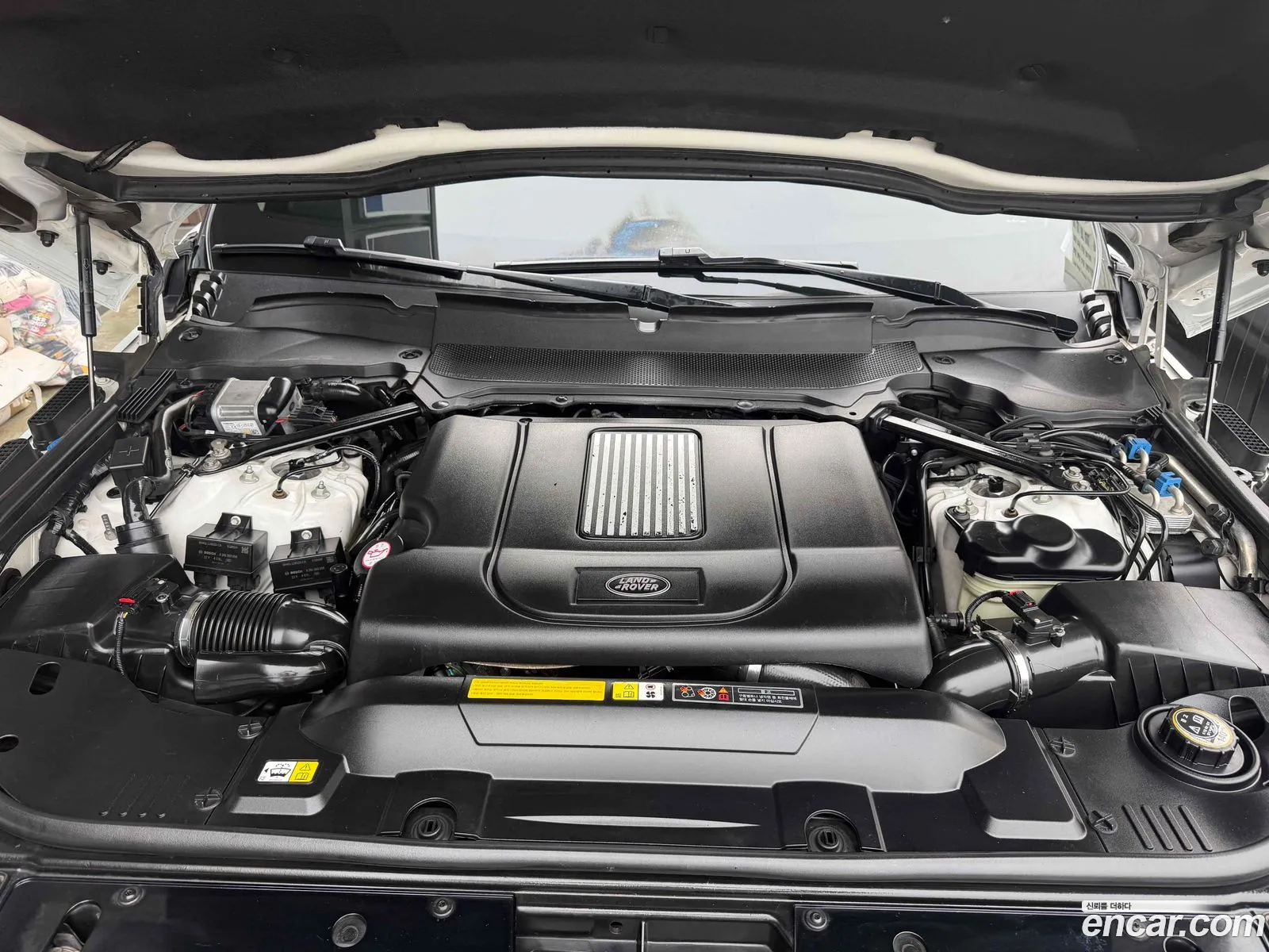 Land Rover Range Rover 2018 — 16