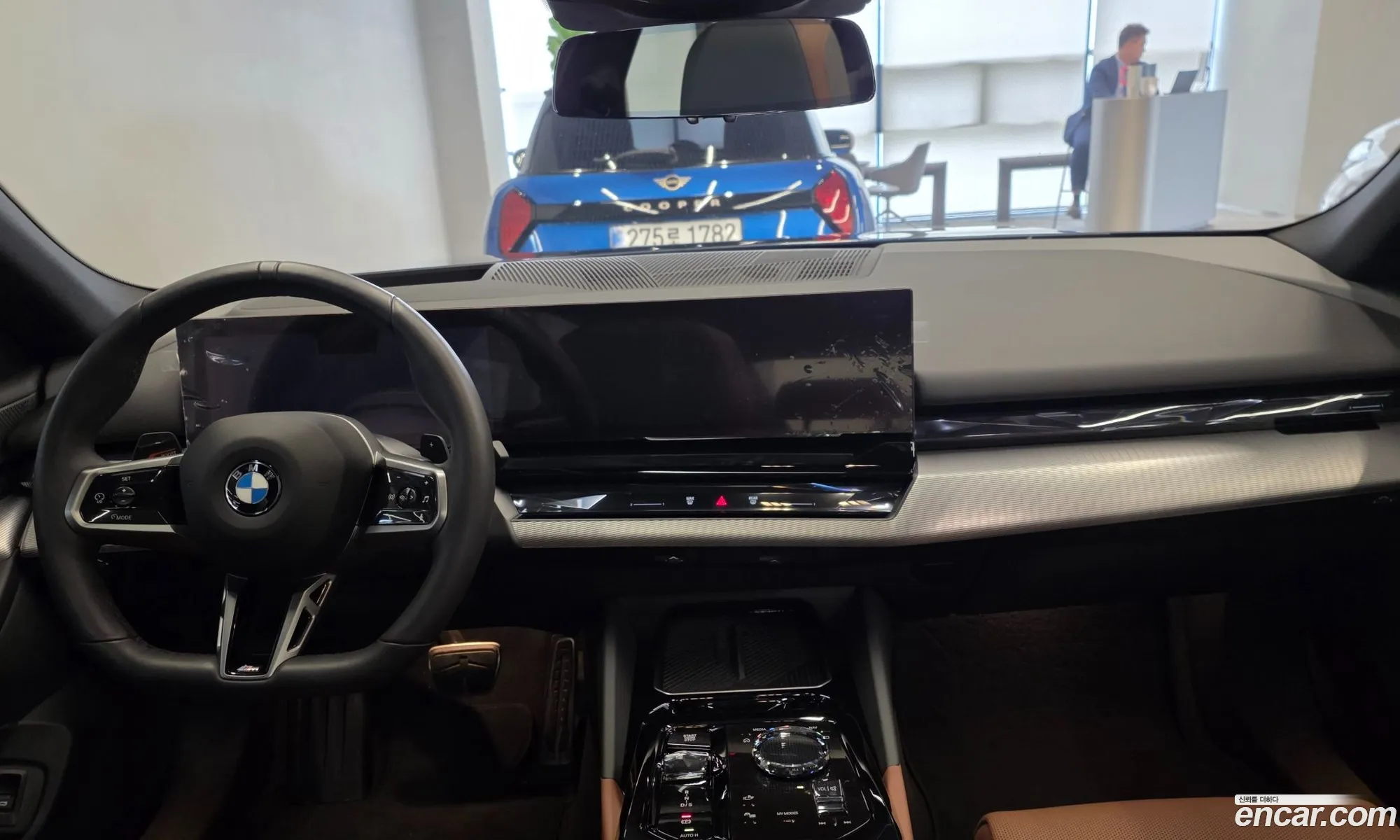 BMW 5 Series 2025 — 9