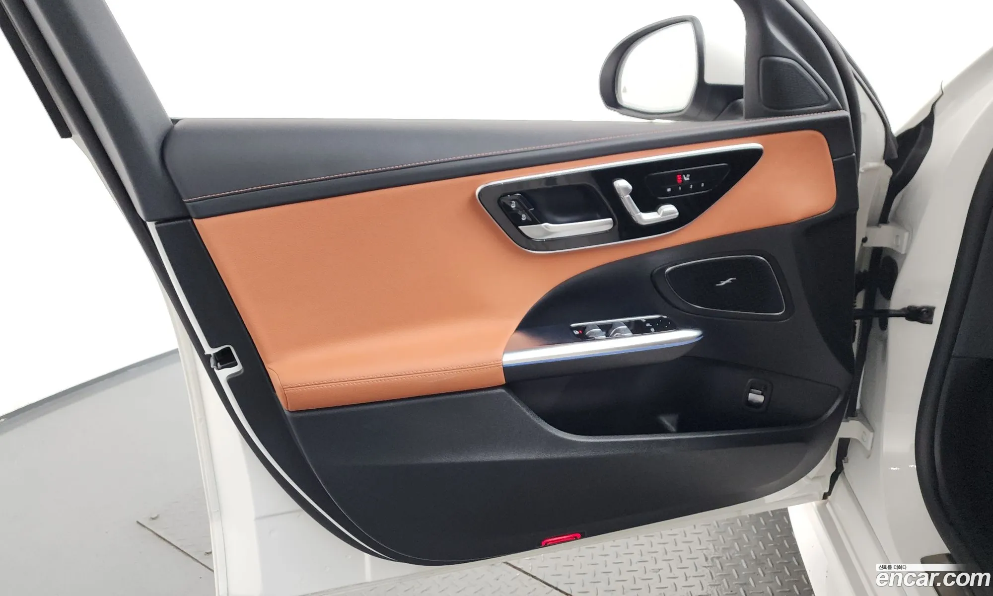 Mercedes-Benz C-Class W206 2023 — 6