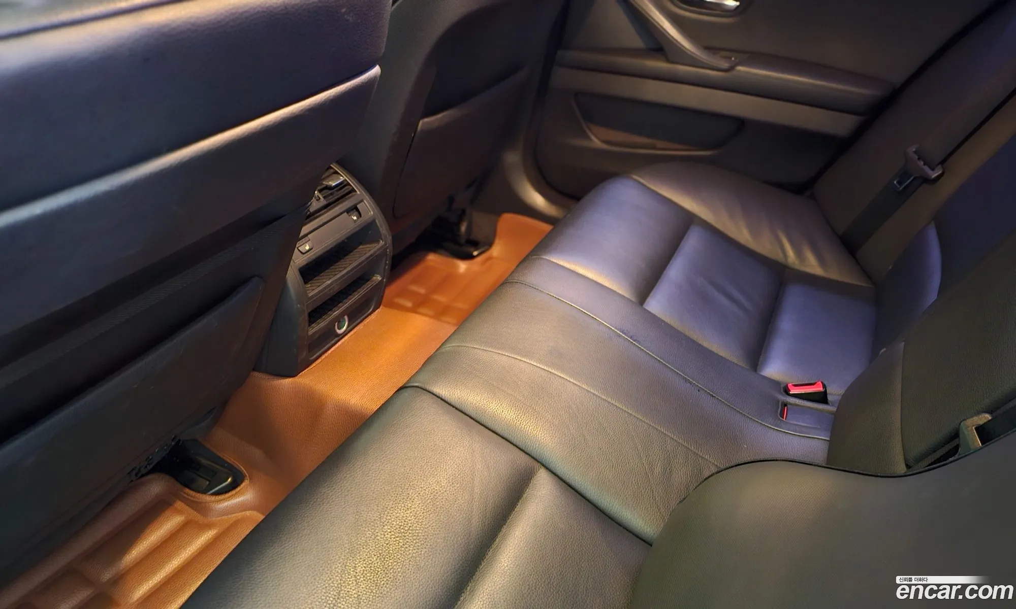 BMW 5 Series 2012 — 19
