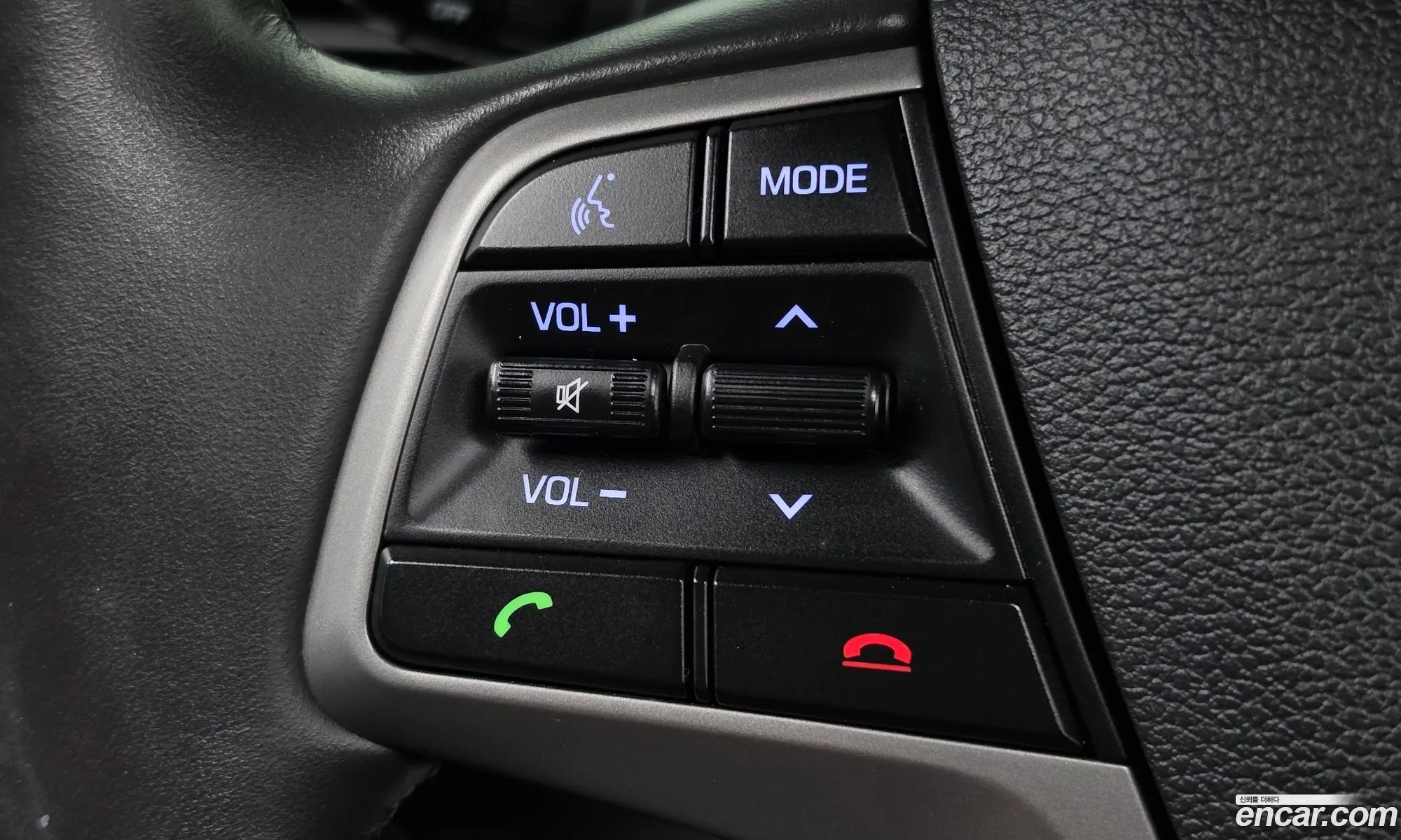 Hyundai Elantra AD 2016 KMHD741DBHU271665 — 16
