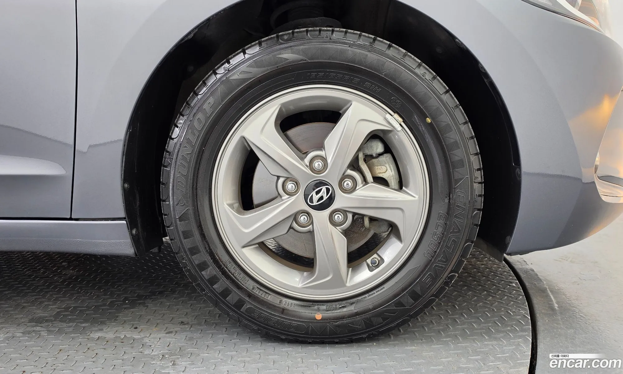 Hyundai Elantra AD 2016 KMHD741DBHU271665 — 31