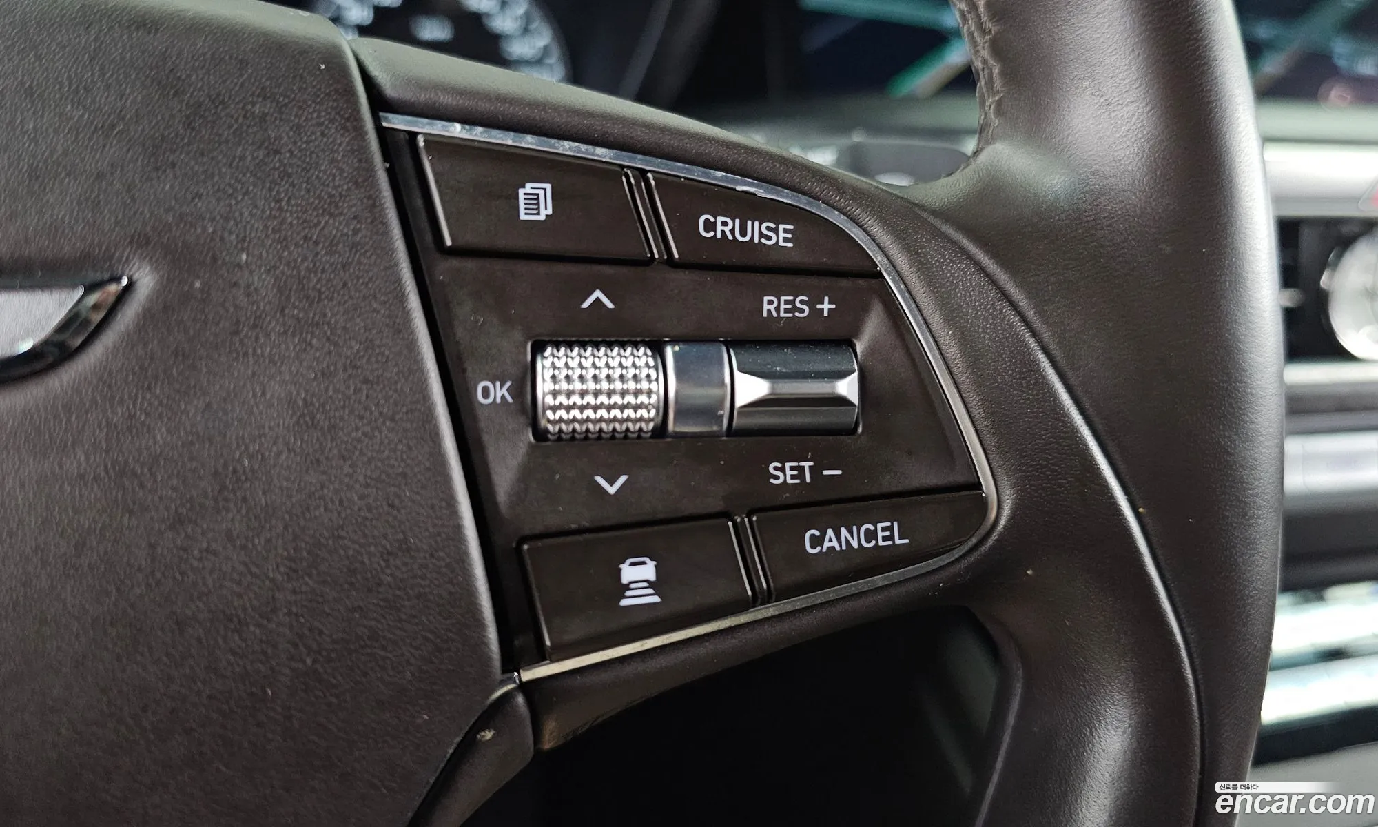 Genesis G90 2019 — 10