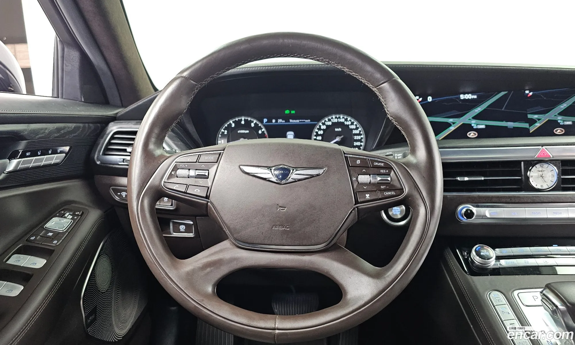 Genesis G90 2019 — 11