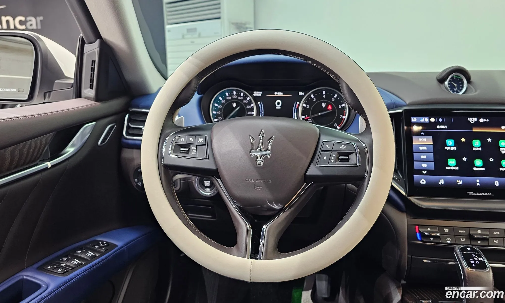 Maserati Ghibli 2022 — 23