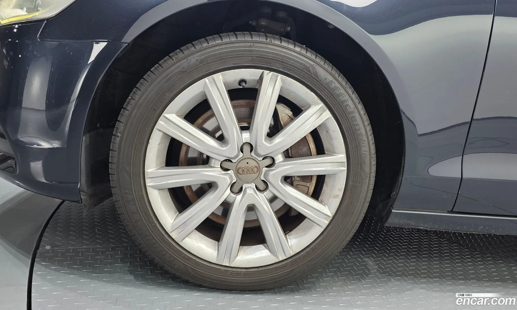 Audi A6 2012 — 13