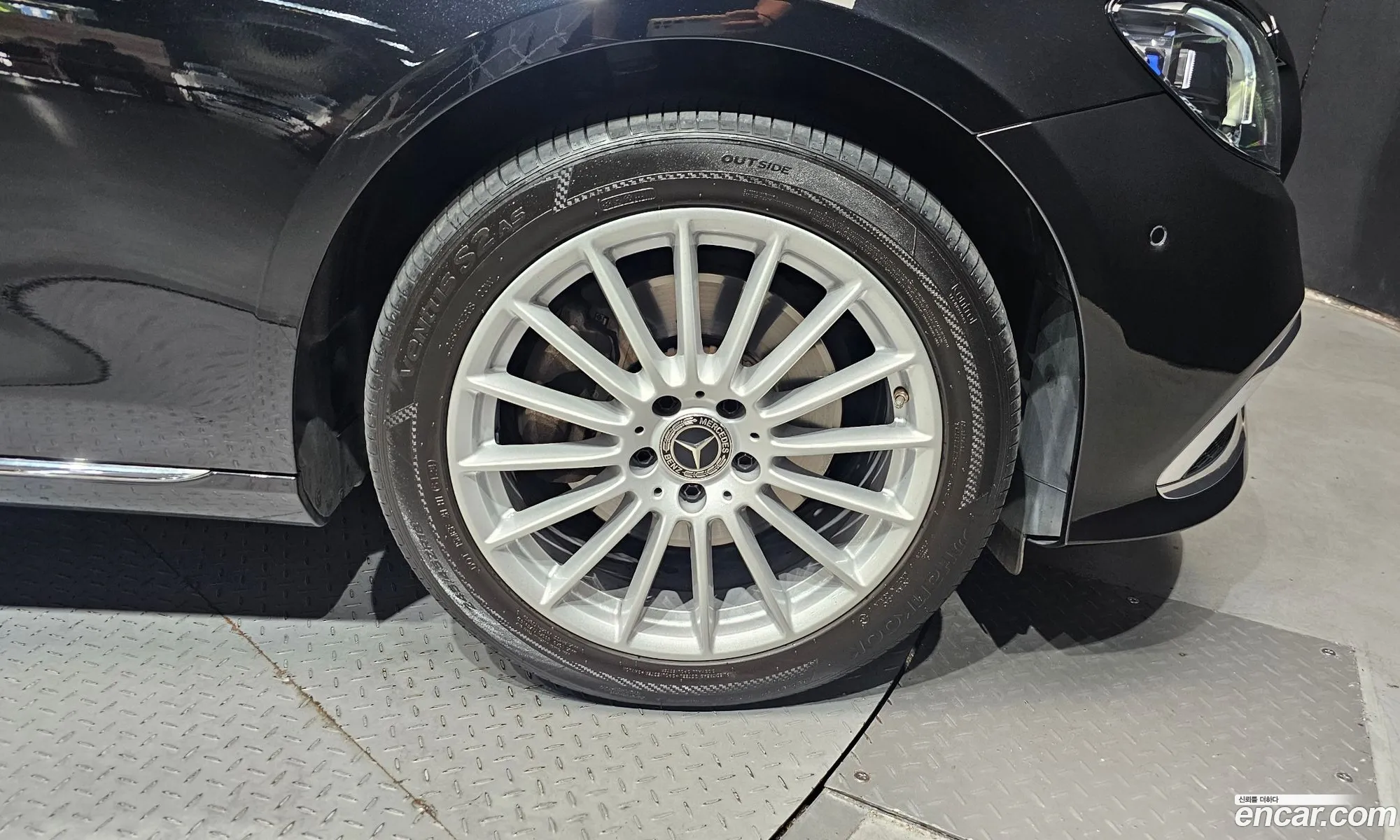 Mercedes-Benz E-Class W213 2021 W1KZF0FB0MA984285 — 33
