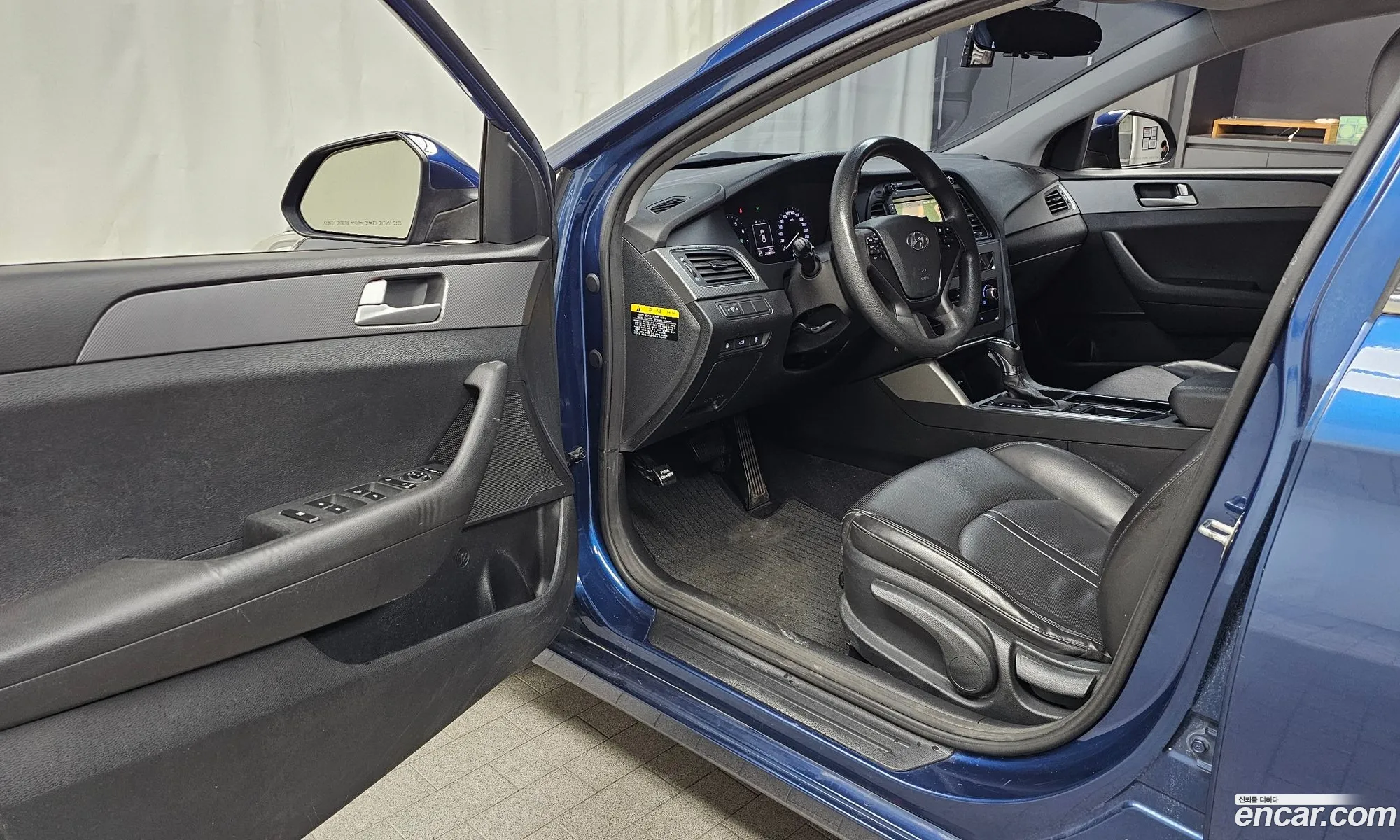 Hyundai LF Sonata 2014 — 10