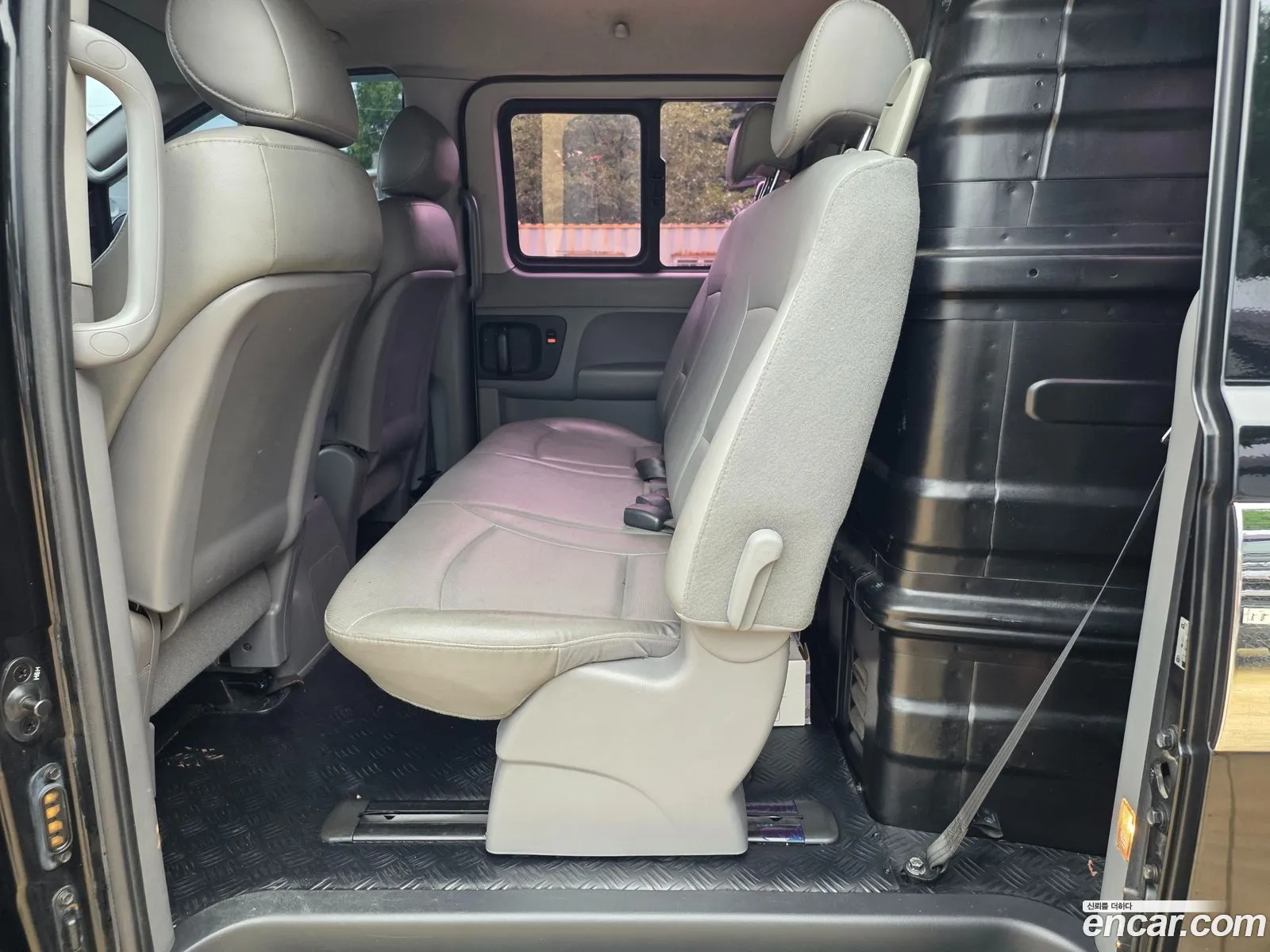 Hyundai Grand Starex 2012 — 12