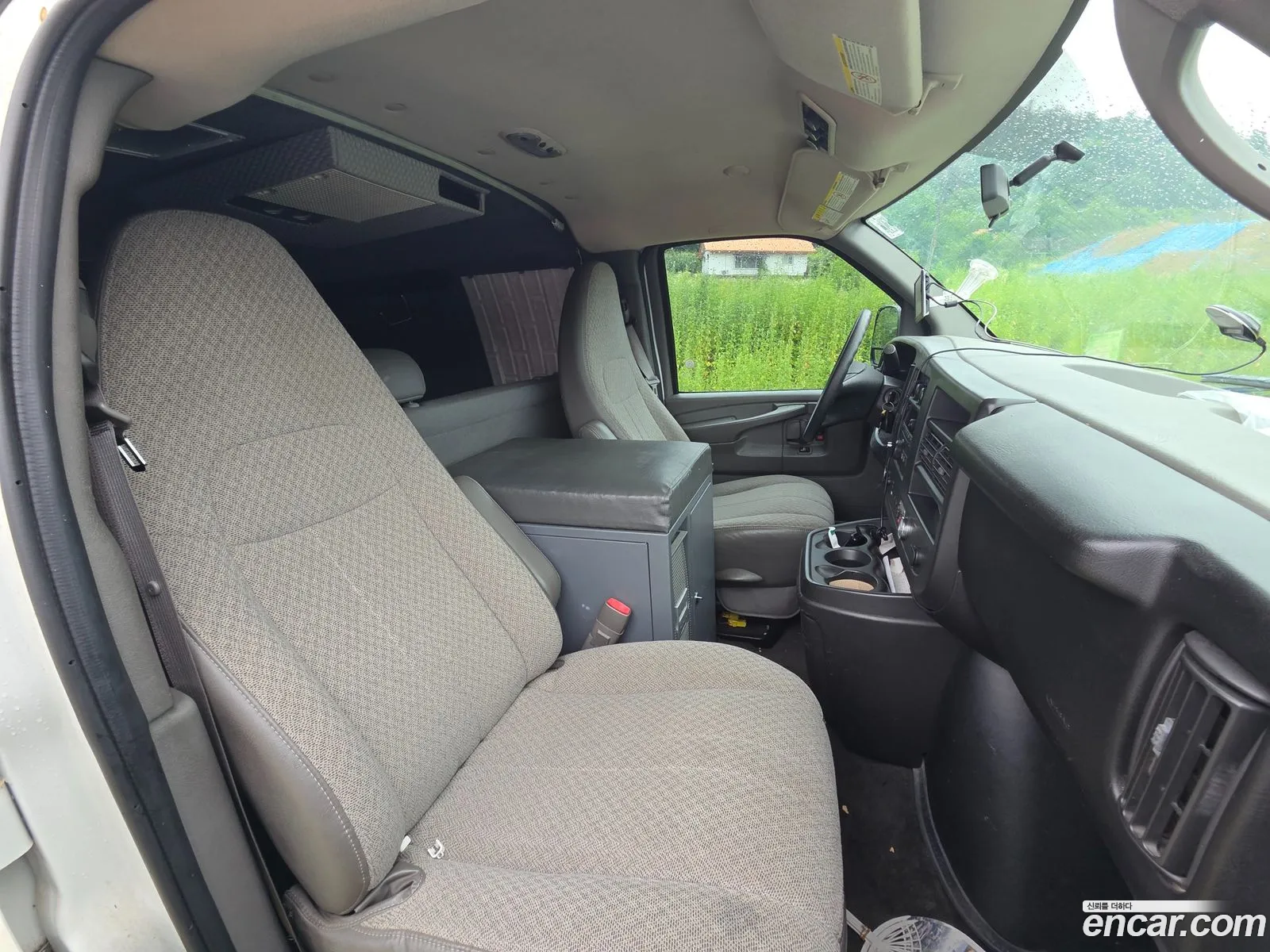 GMC Savana 2011 — 3