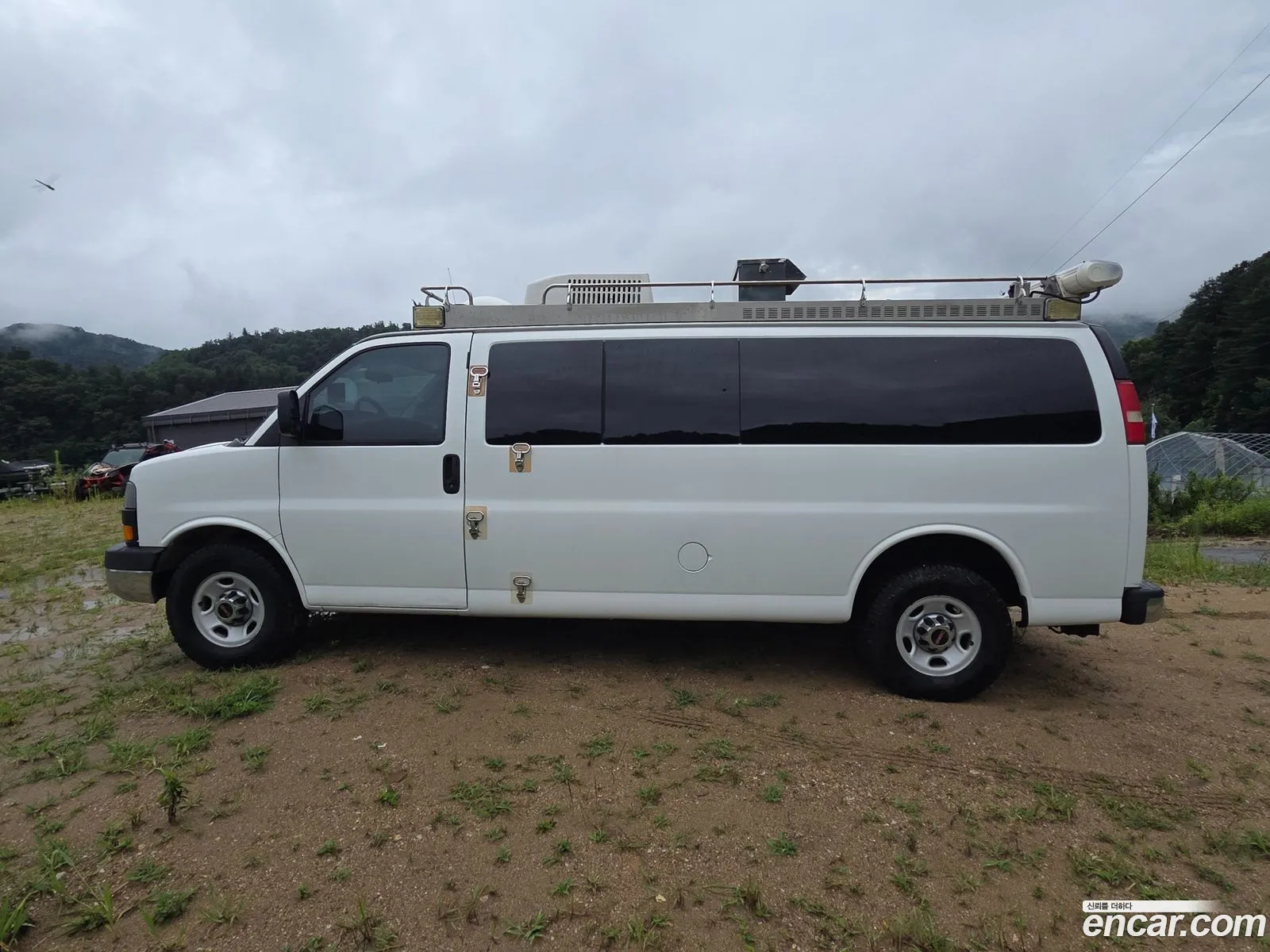 GMC Savana