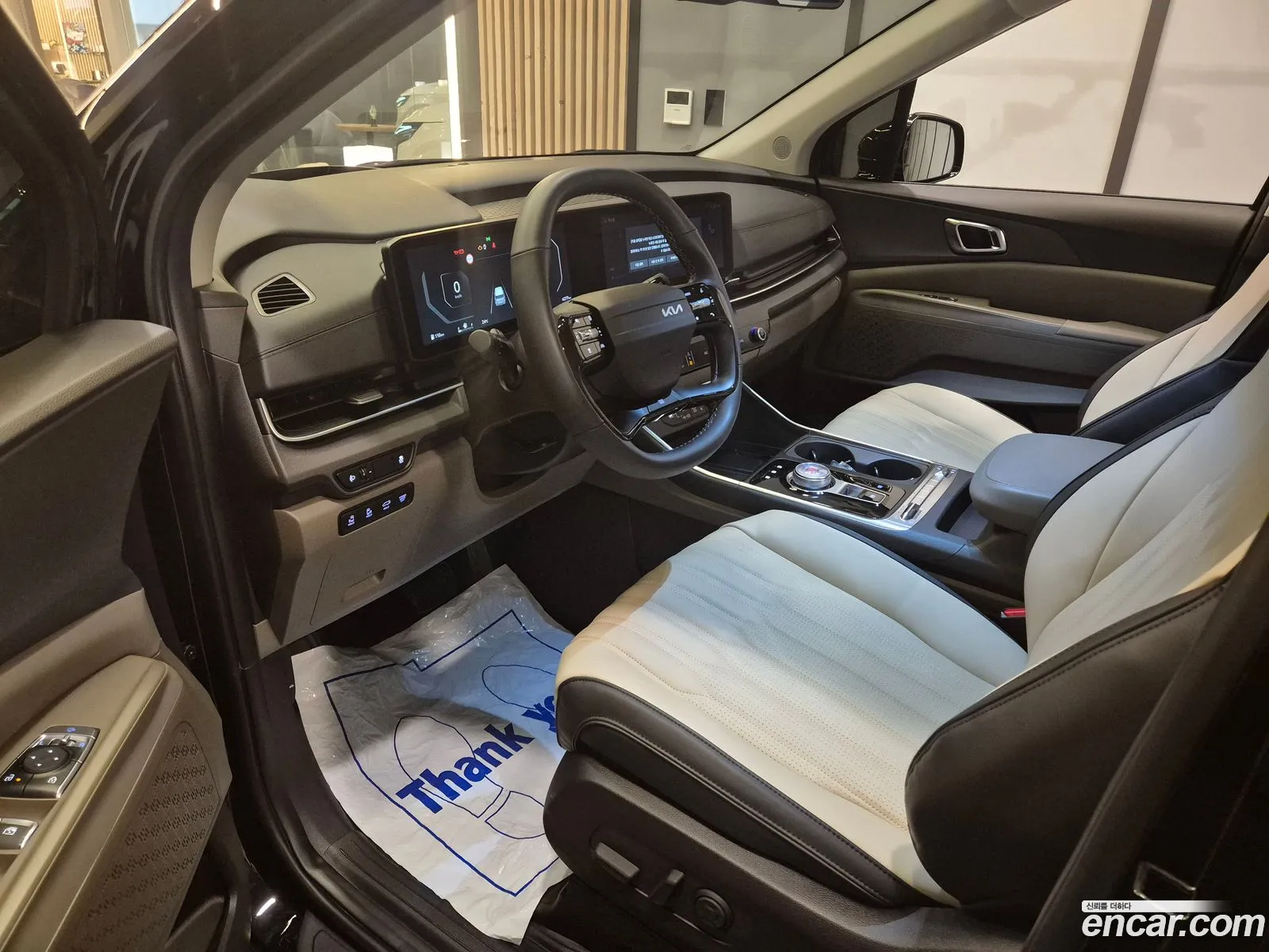 Kia Carnival 2025 — 10
