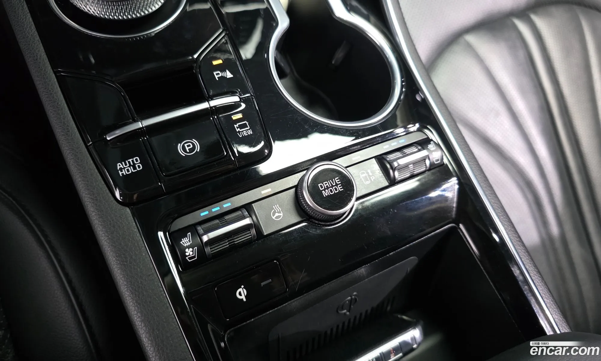 Kia K5 Hybrid 2023 — 2