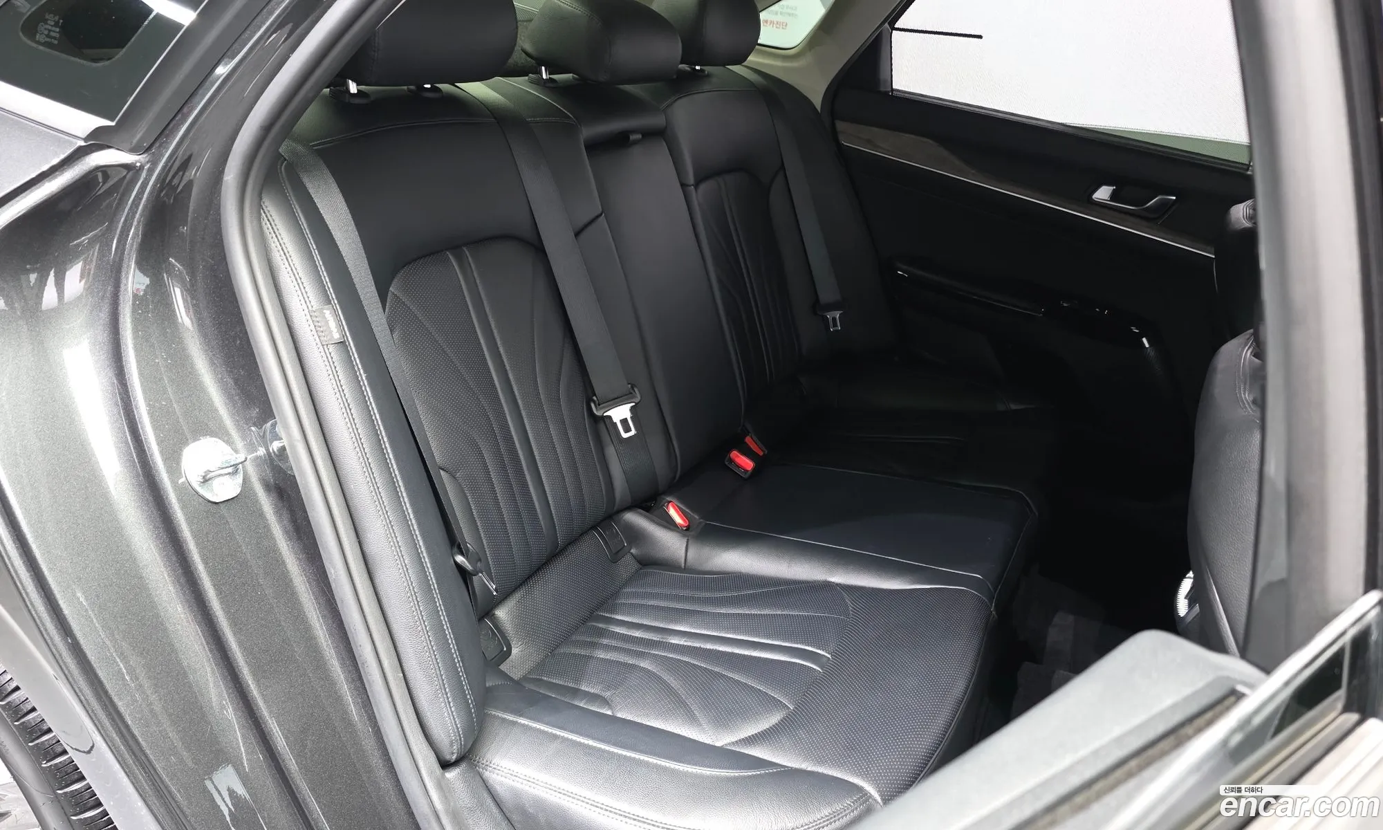Kia K5 Hybrid 2023 — 9