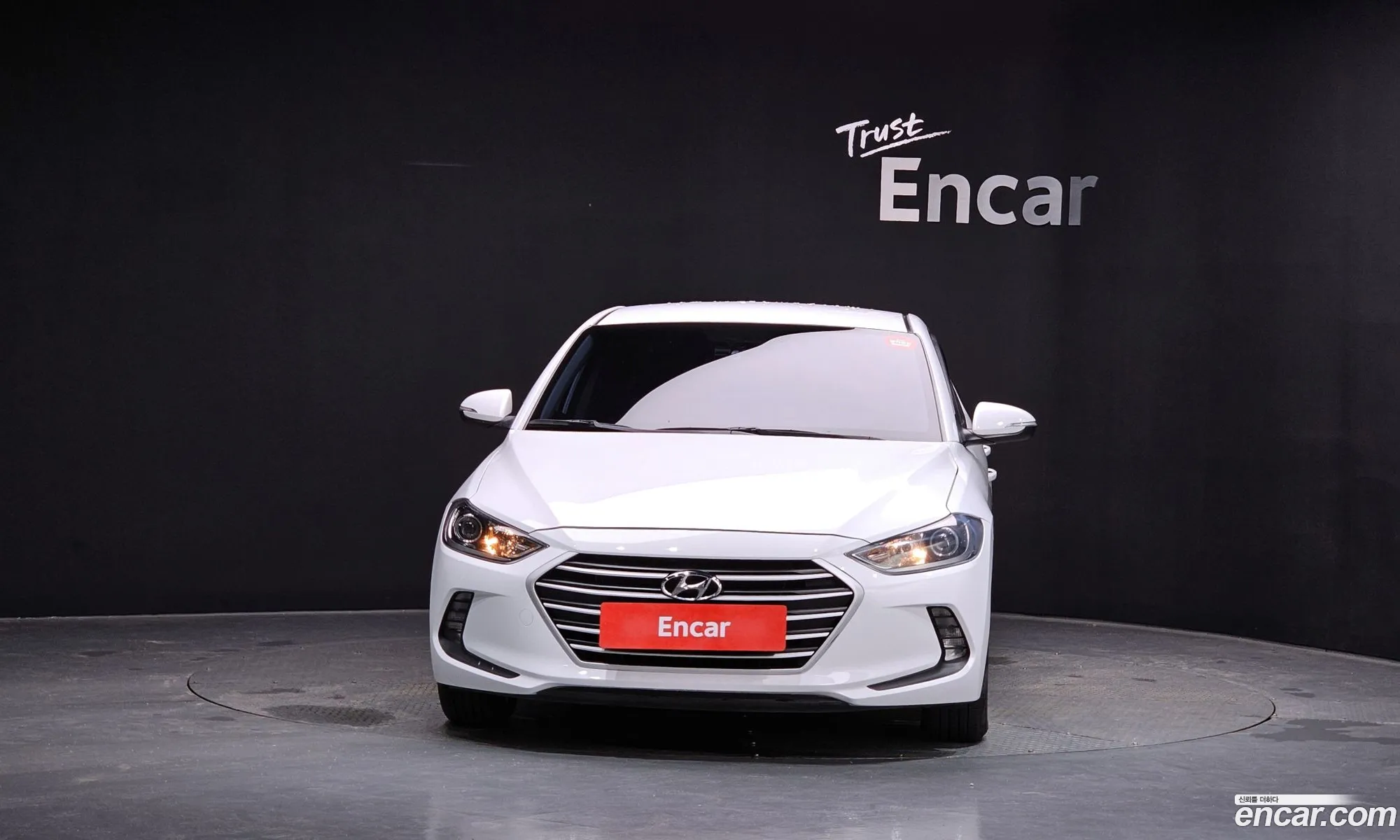 Hyundai Elantra AD 2016 — 21