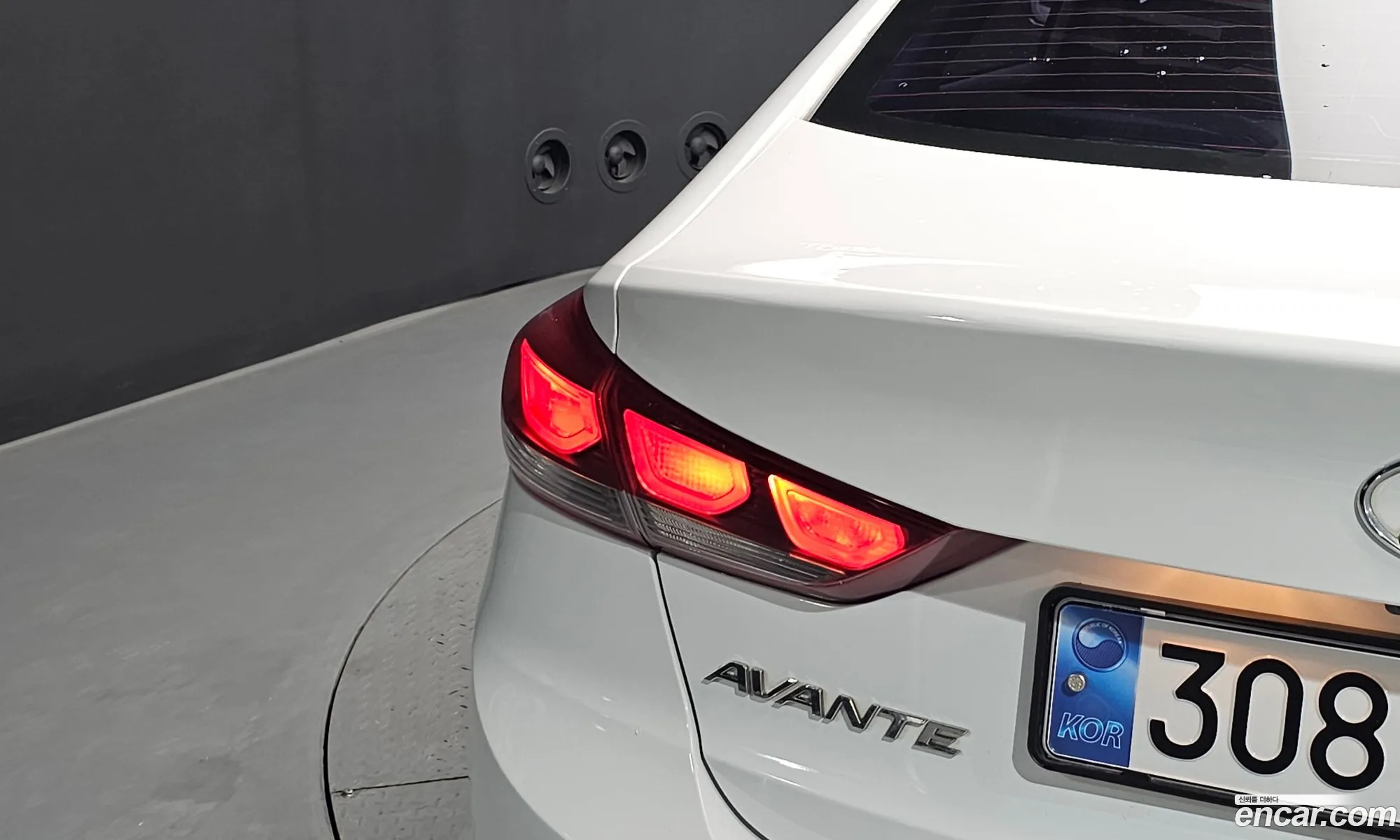 Hyundai Elantra AD 2016 — 20