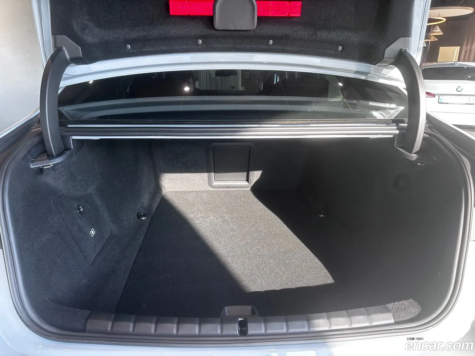 BMW i7 2025 — 17