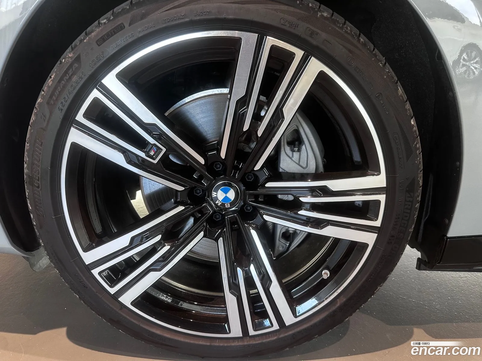BMW i7 2025 — 6