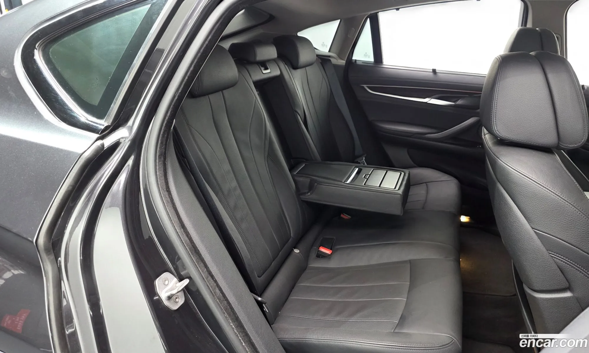 BMW X6 2015 WBAKV4100F0P70916 — 19