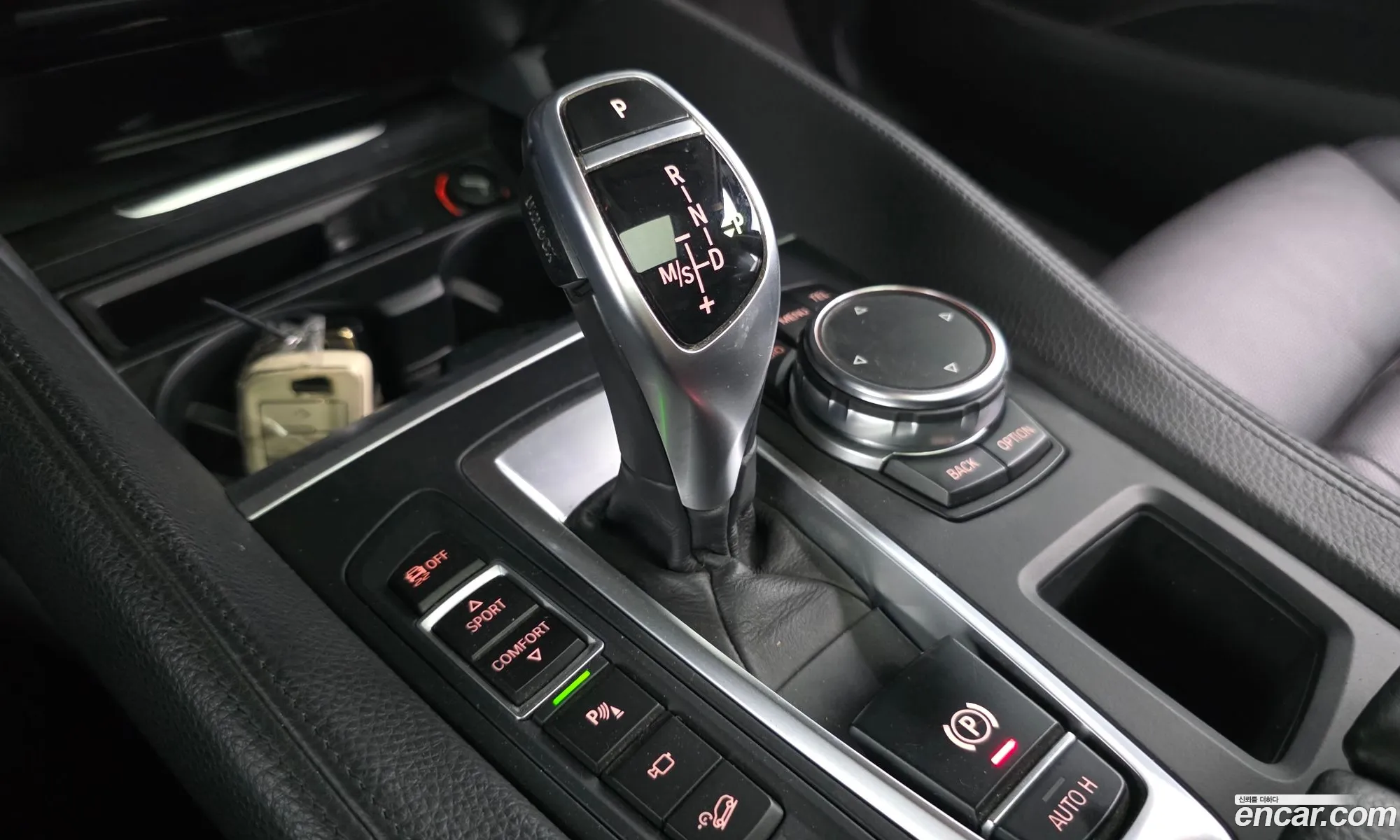 BMW X6 2015 WBAKV4100F0P70916 — 2