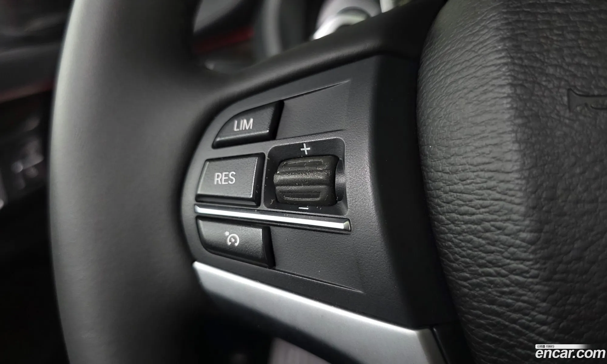 BMW X6 2015 WBAKV4100F0P70916 — 30