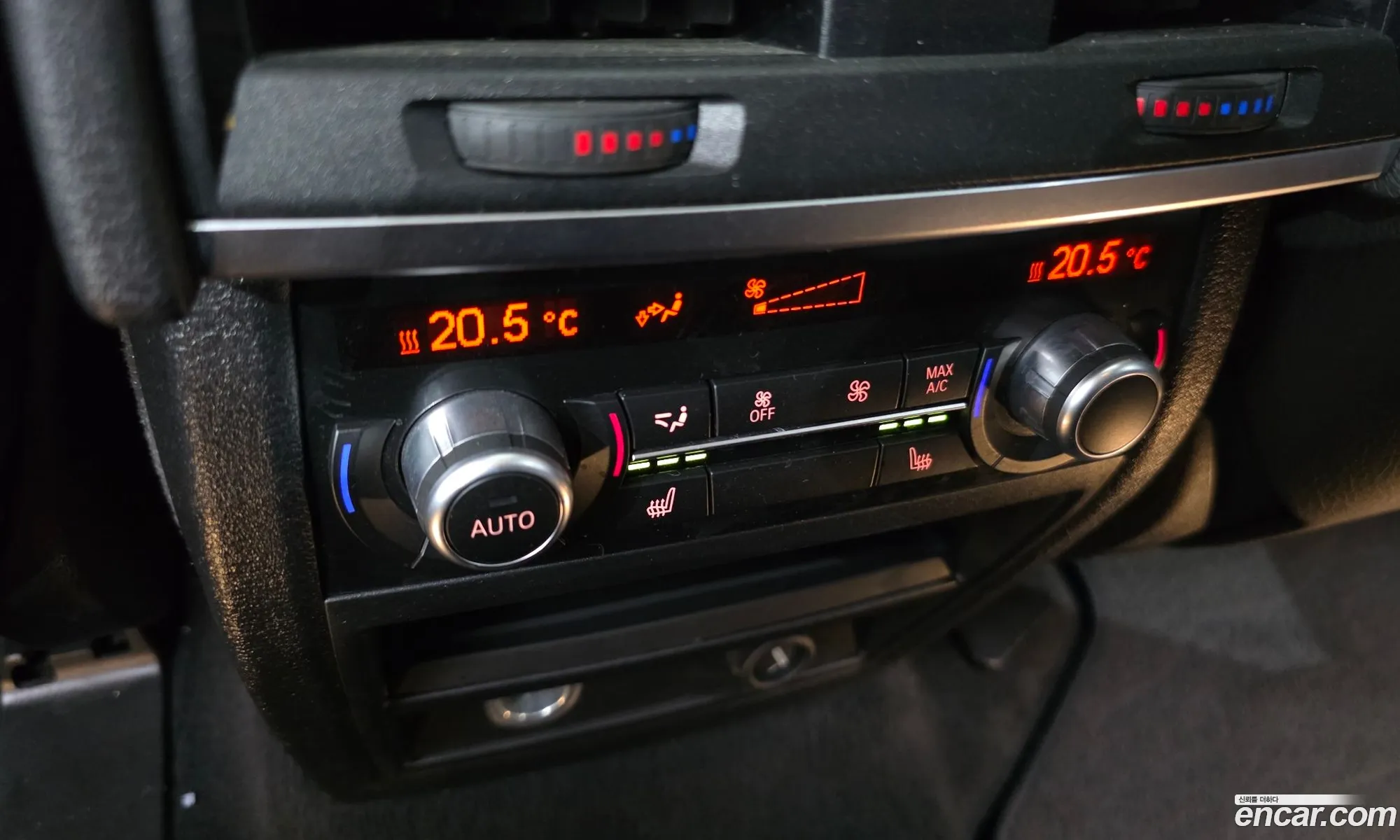 BMW X6 2015 WBAKV4100F0P70916 — 25