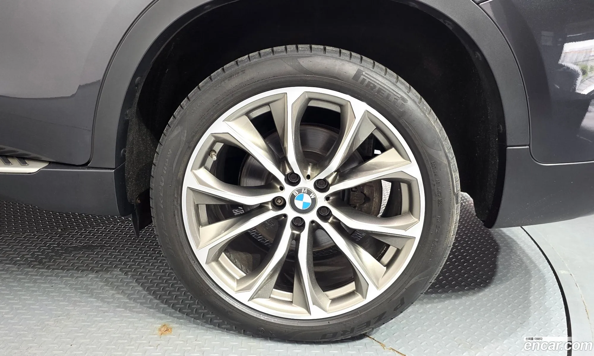 BMW X6 2015 WBAKV4100F0P70916 — 26