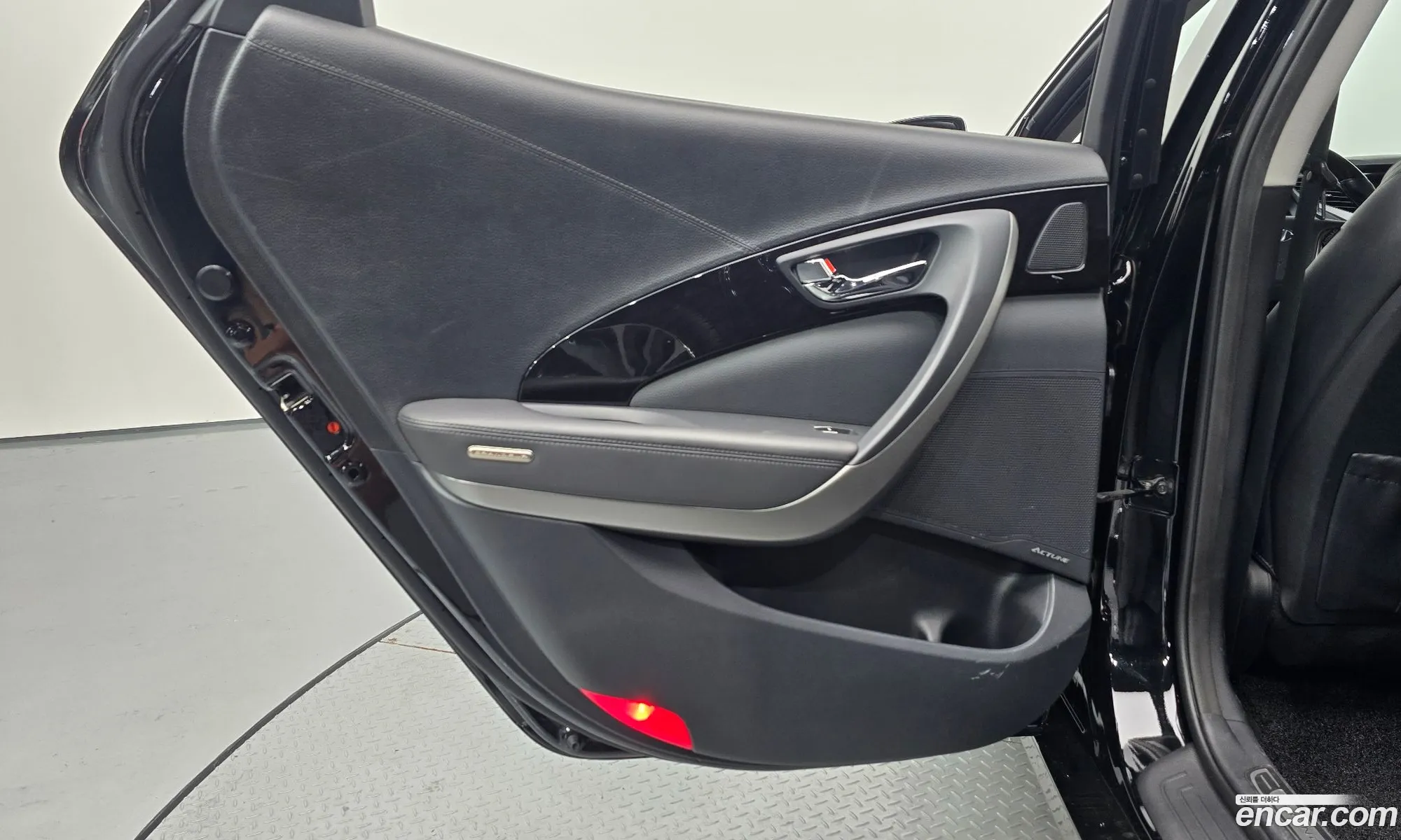 Hyundai Grandeur HG 2014 — 5