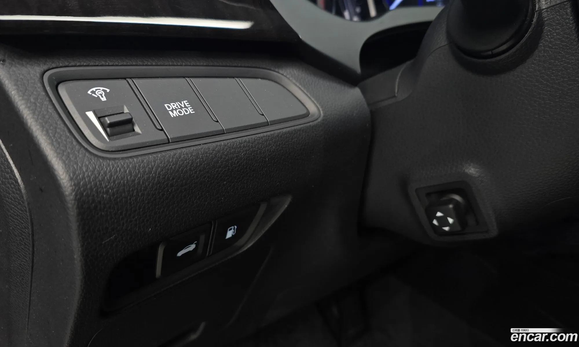 Hyundai Grandeur HG 2014 — 28